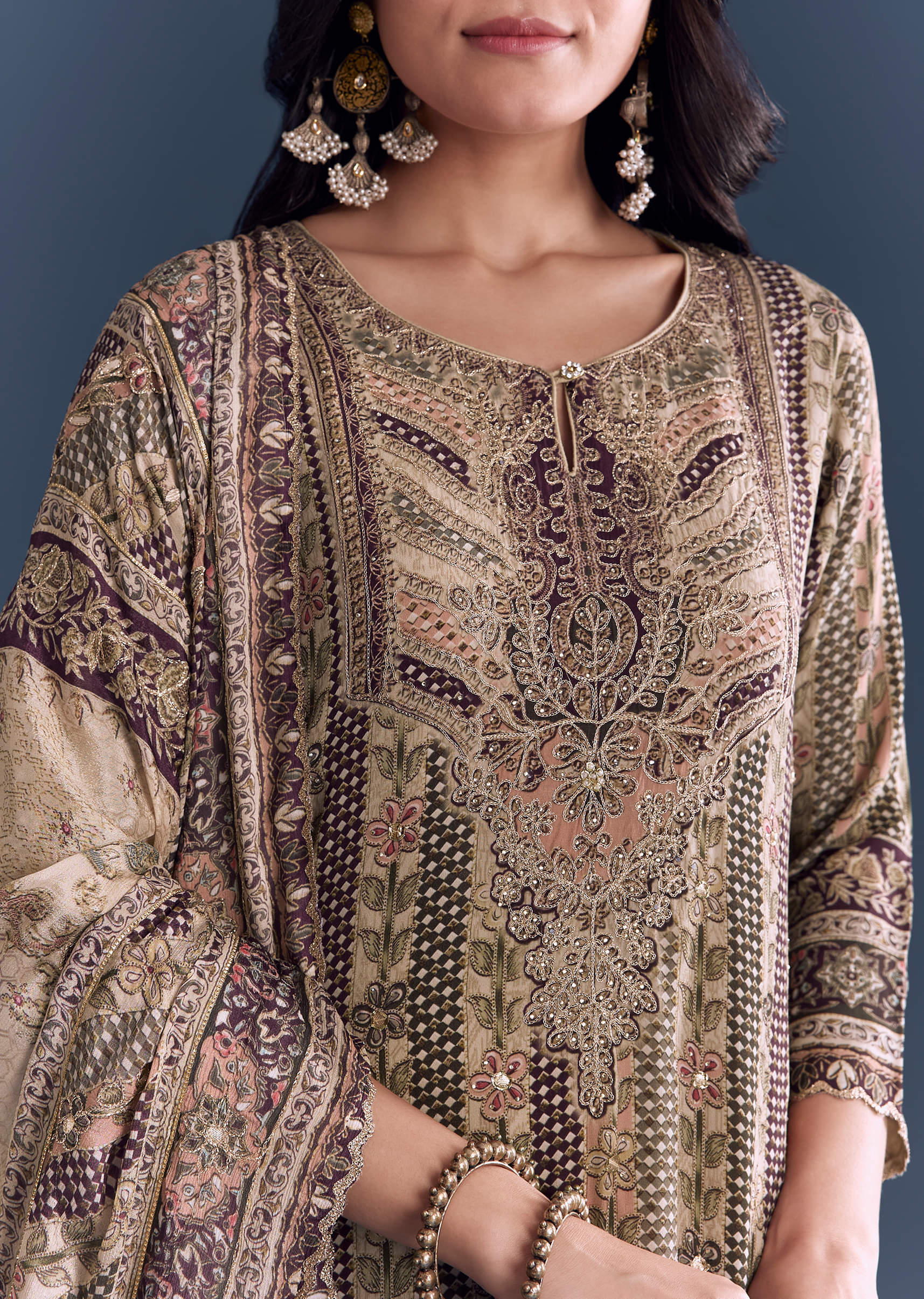 beige-crepe-kurta-set-with-floral-print-and-zari-embroidery-sg346301-2.jpg