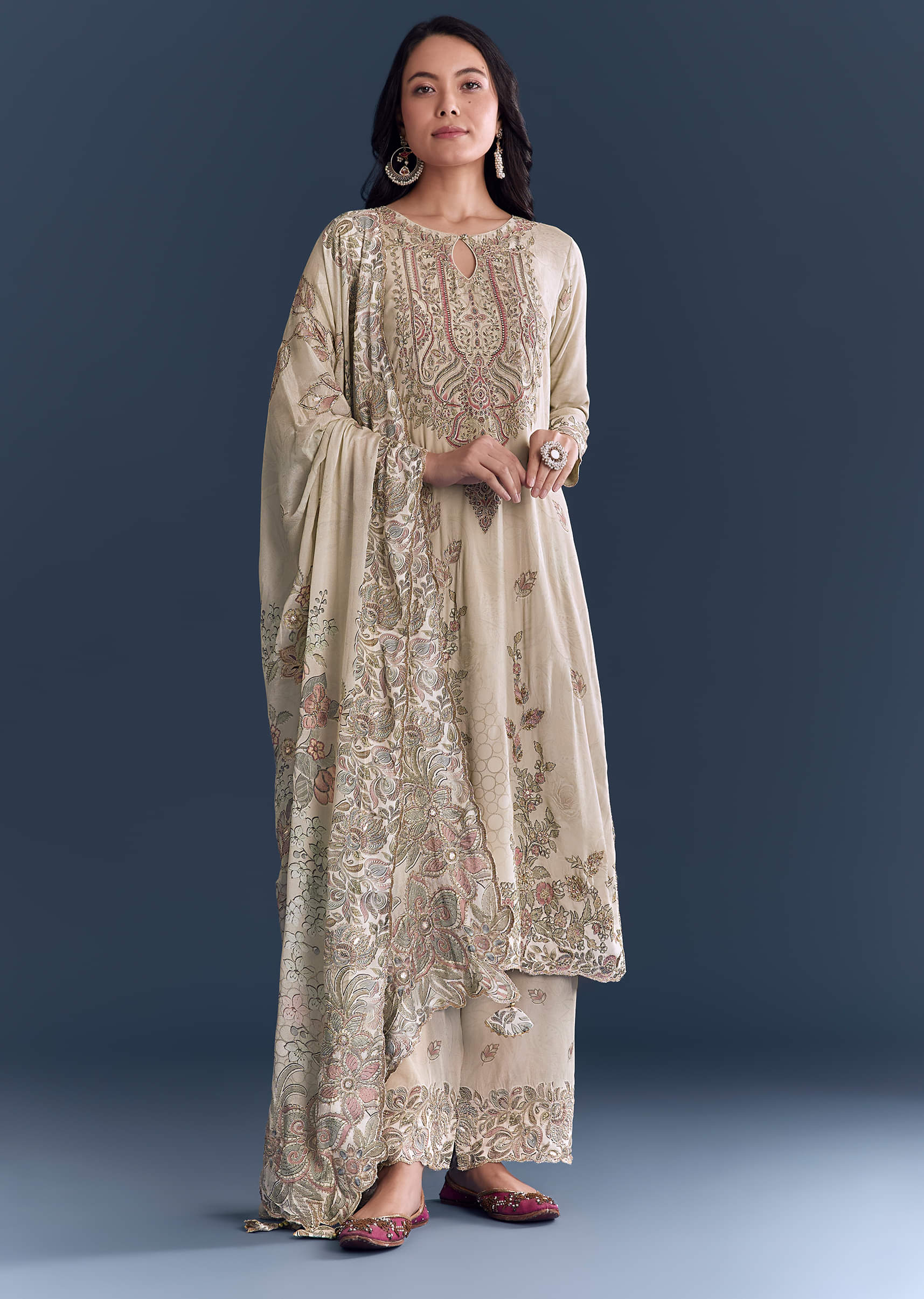 beige-crepe-kurta-set-with-floral-print-and-zari-work-sg344094-3.jpg