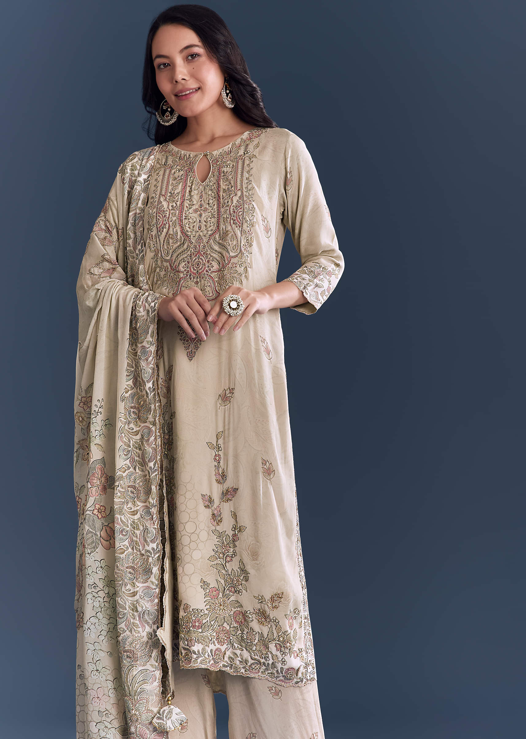 beige-crepe-kurta-set-with-floral-print-and-zari-work-sg344094-4.jpg