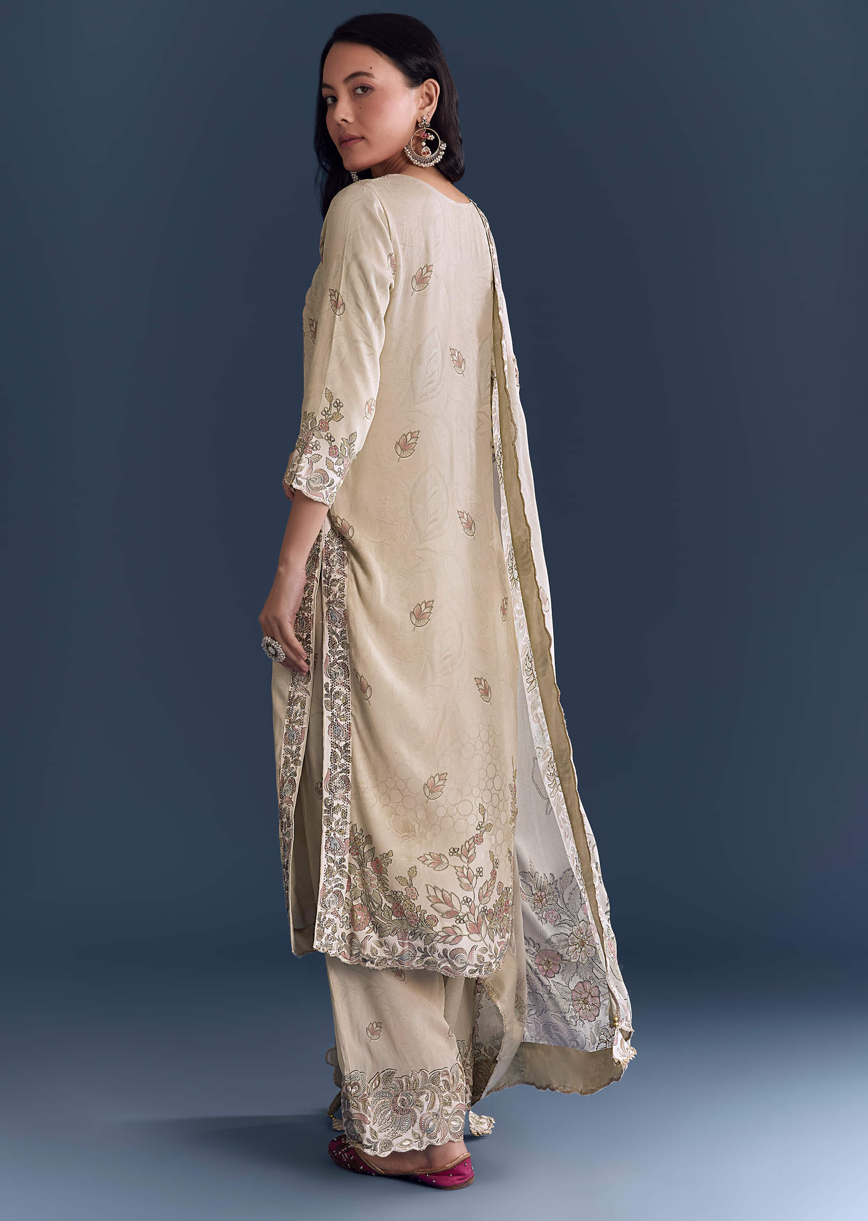 beige-crepe-kurta-set-with-floral-print-and-zari-work-sg344094-5.jpg