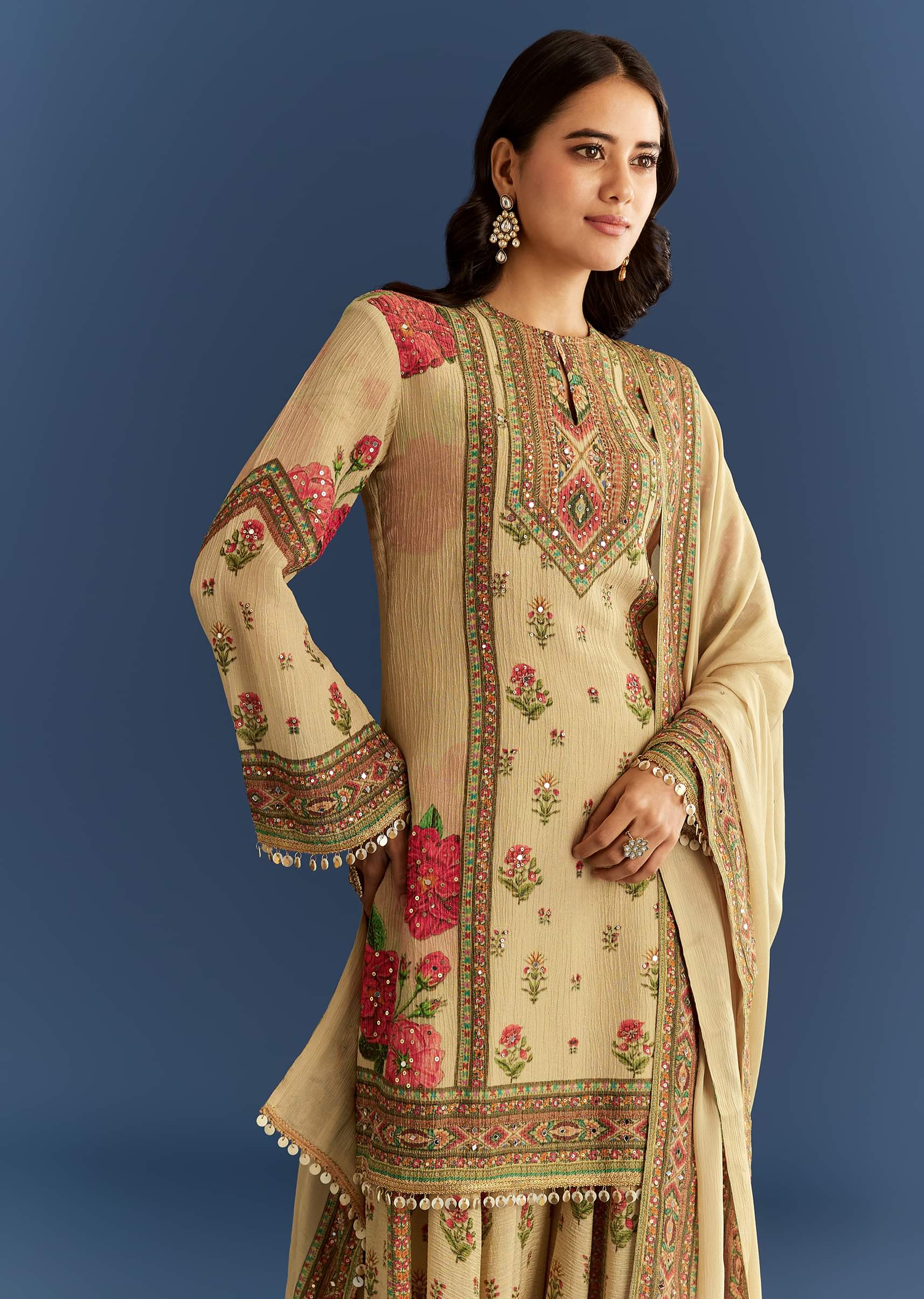 beige-crush-tissue-floral-printed-kurta-palazzo-with-dupatta-sg313063-4_f3ef0ff8-5d23-4424-b5e0-fdd26a9fed30.jpg