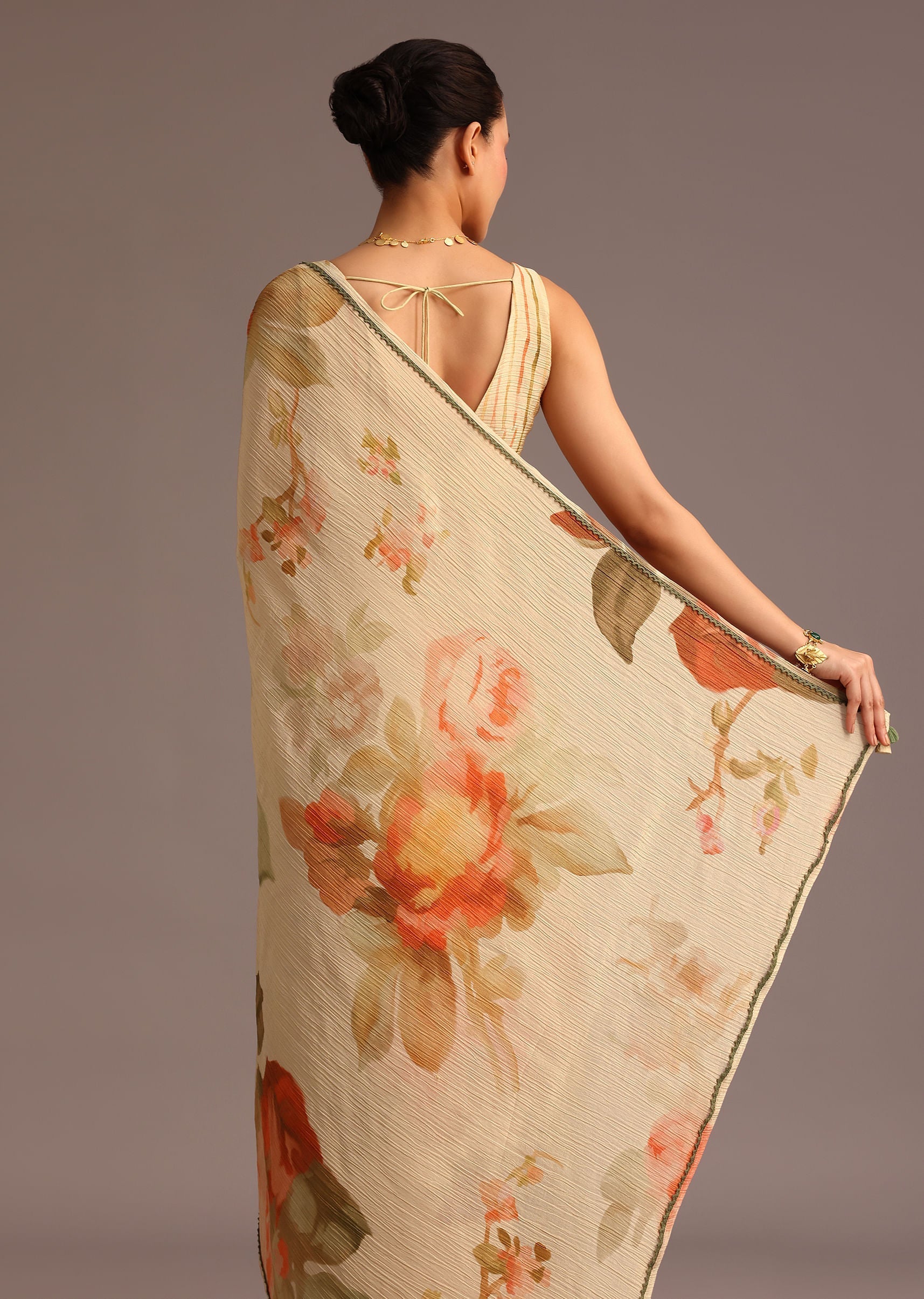 beige-crushed-abstract-print-saree-with-lace-pallu-border-sg257828_4_5a7f5b82-25b9-43de-a9f4-ea93a957b90e.jpg