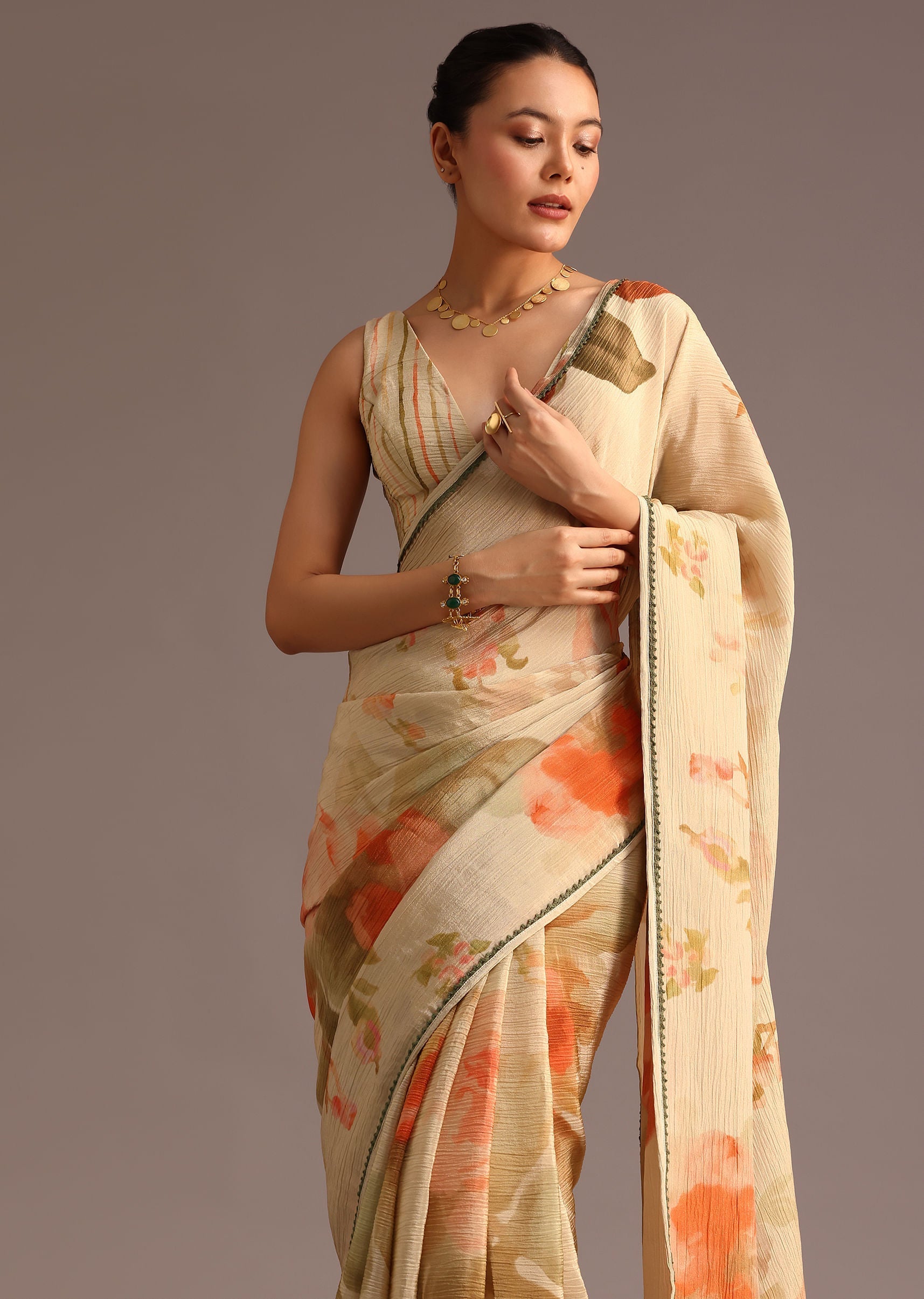 beige-crushed-abstract-print-saree-with-lace-pallu-border-sg257828_7_3e58f80c-8521-4433-b8e7-a39bfe87f50b.jpg