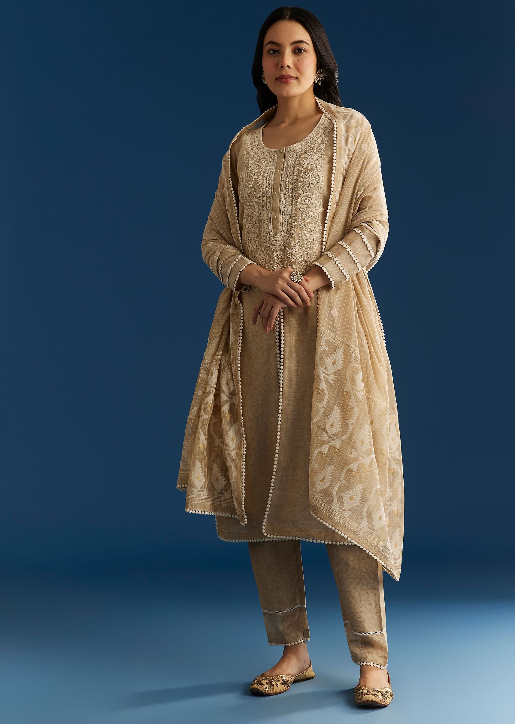 beige-jamdani-kurta-set-with-thread-and-sequins-work-sg305528-4_44ada488-ce52-4ad6-af50-59b03b6e24ef.jpg