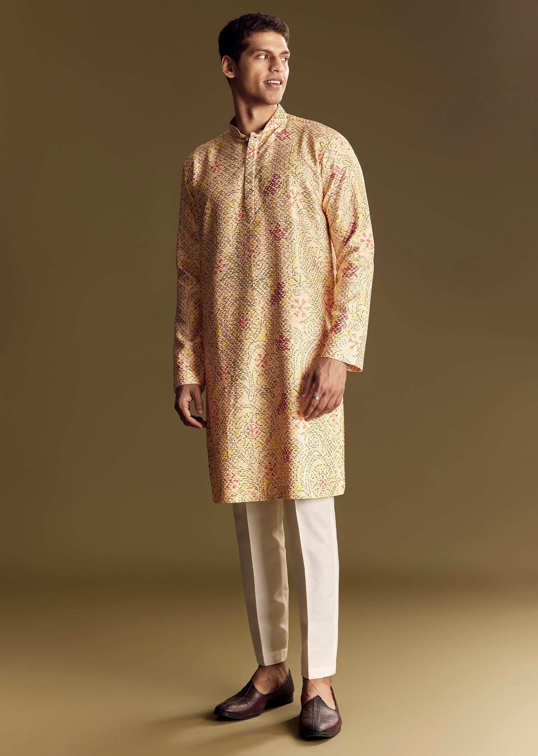 beige-linen-kurta-set-with-minimalist-detailing-sg321436-4_0371f277-07ea-4816-bfec-9144acf52922.jpg