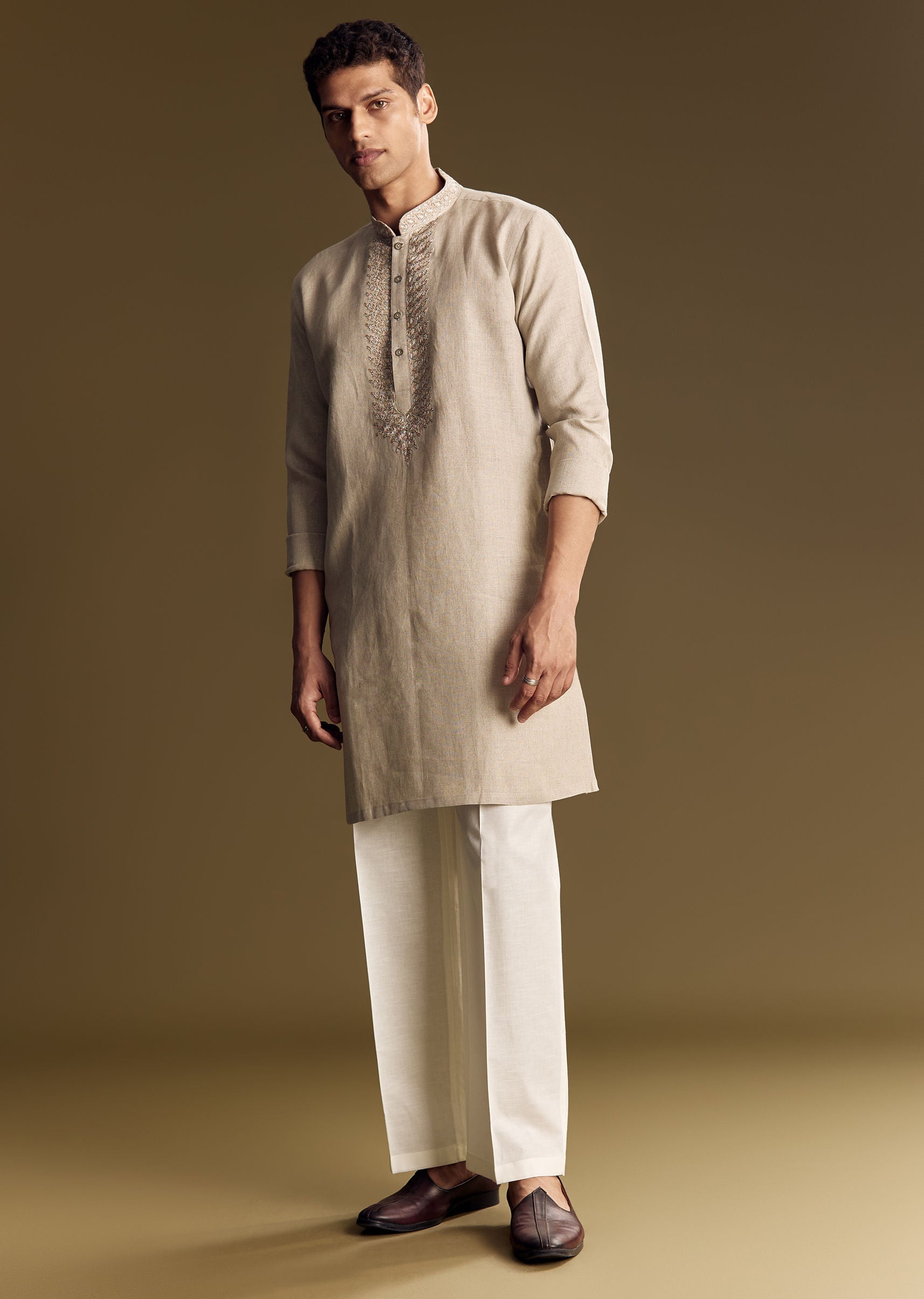 beige-linen-kurta-set-with-thread-and-sequin-accents-sg320033-2_55619099-df32-4673-9291-f24d5f5e9b74.jpg