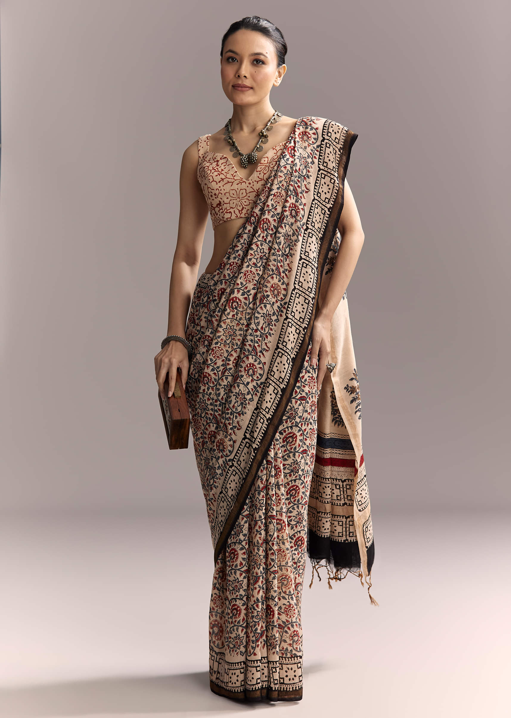 beige-linen-saree-with-ajrakh-floral-print-and-black-border-sg311975-2.jpg