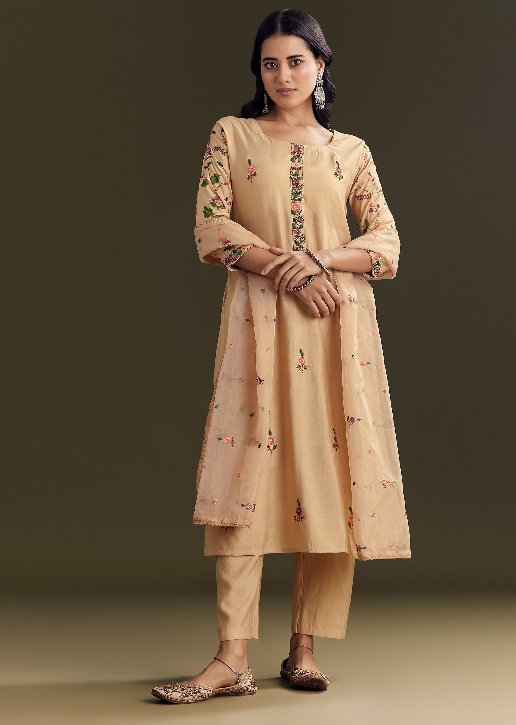 beige-modal-threadwork-kurta-pant-set-with-hand-painting-sg313295-4_6709d37d-a3bd-4a88-b372-49b51b7e1a4c.jpg