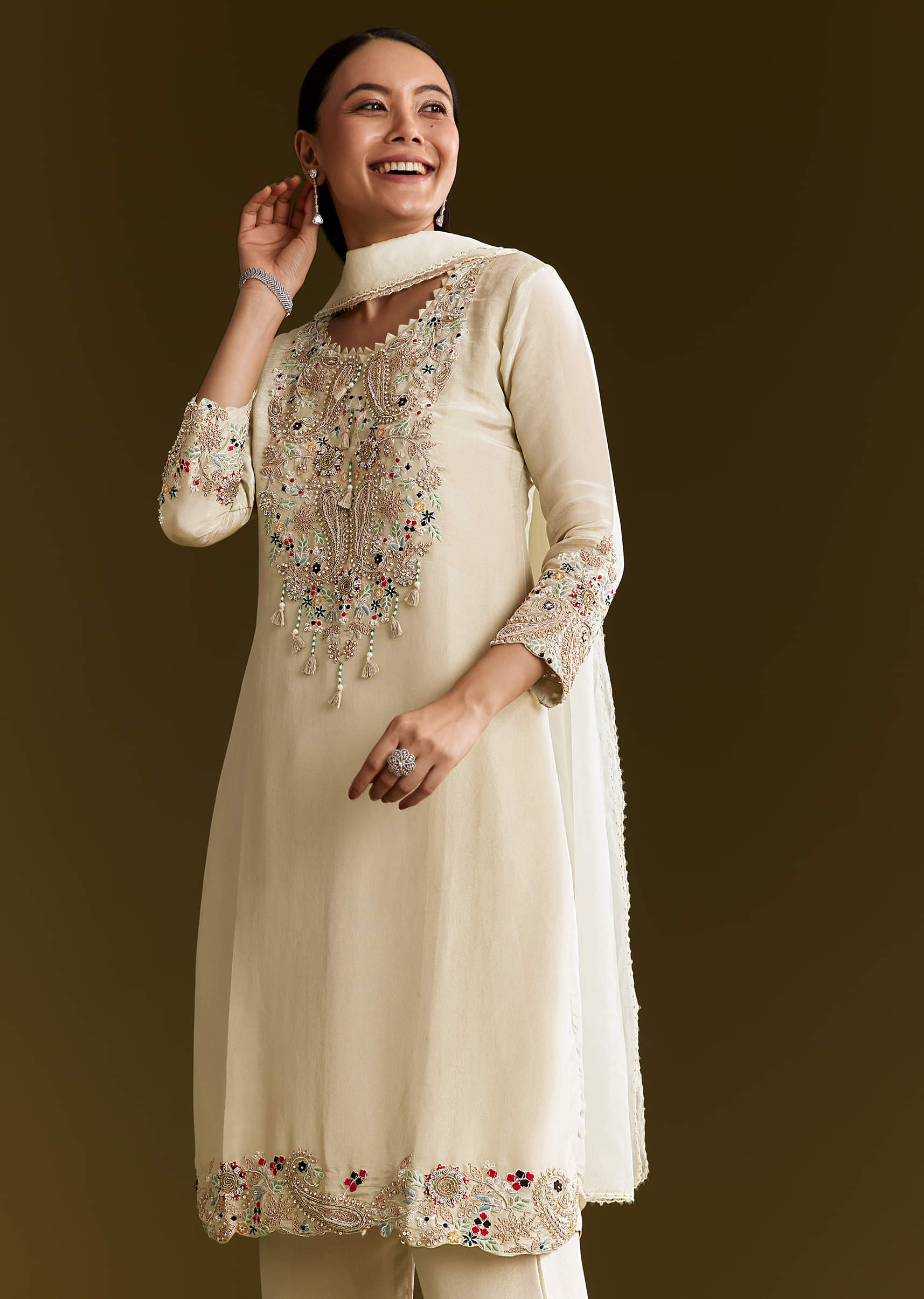 beige-organza-embroidered-kurta-set-with-dupatta-sg324744-1_fb921f71-30c0-46be-a0d0-e1fe749ecf13.jpg