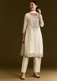 beige-organza-embroidered-kurta-set-with-dupatta-sg324744-2_7a327d5f-14ce-405c-850e-5f9b65cc318b.jpg