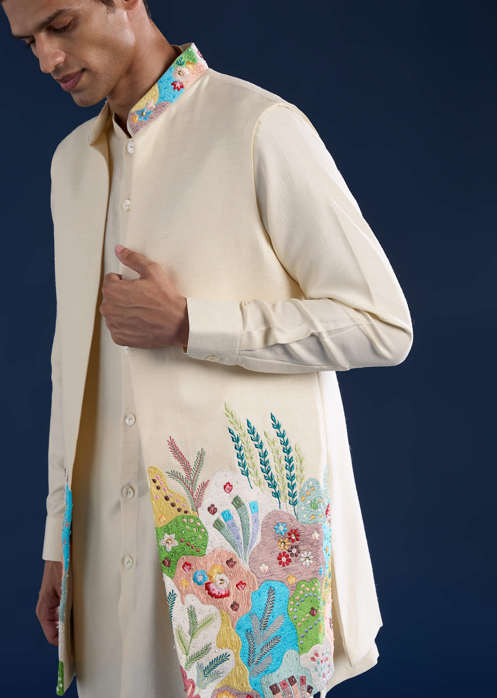 beige-silk-jacket-kurta-set-with-resham-embroidery-sg335324-4.jpg