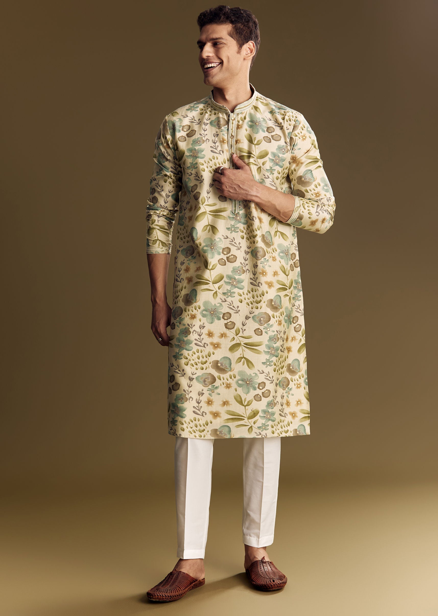beige-silk-kurta-set-with-foil-enhanced-floral-print-sg328201-4_97b0bfb6-9630-4114-9491-465bcd1faebd.jpg