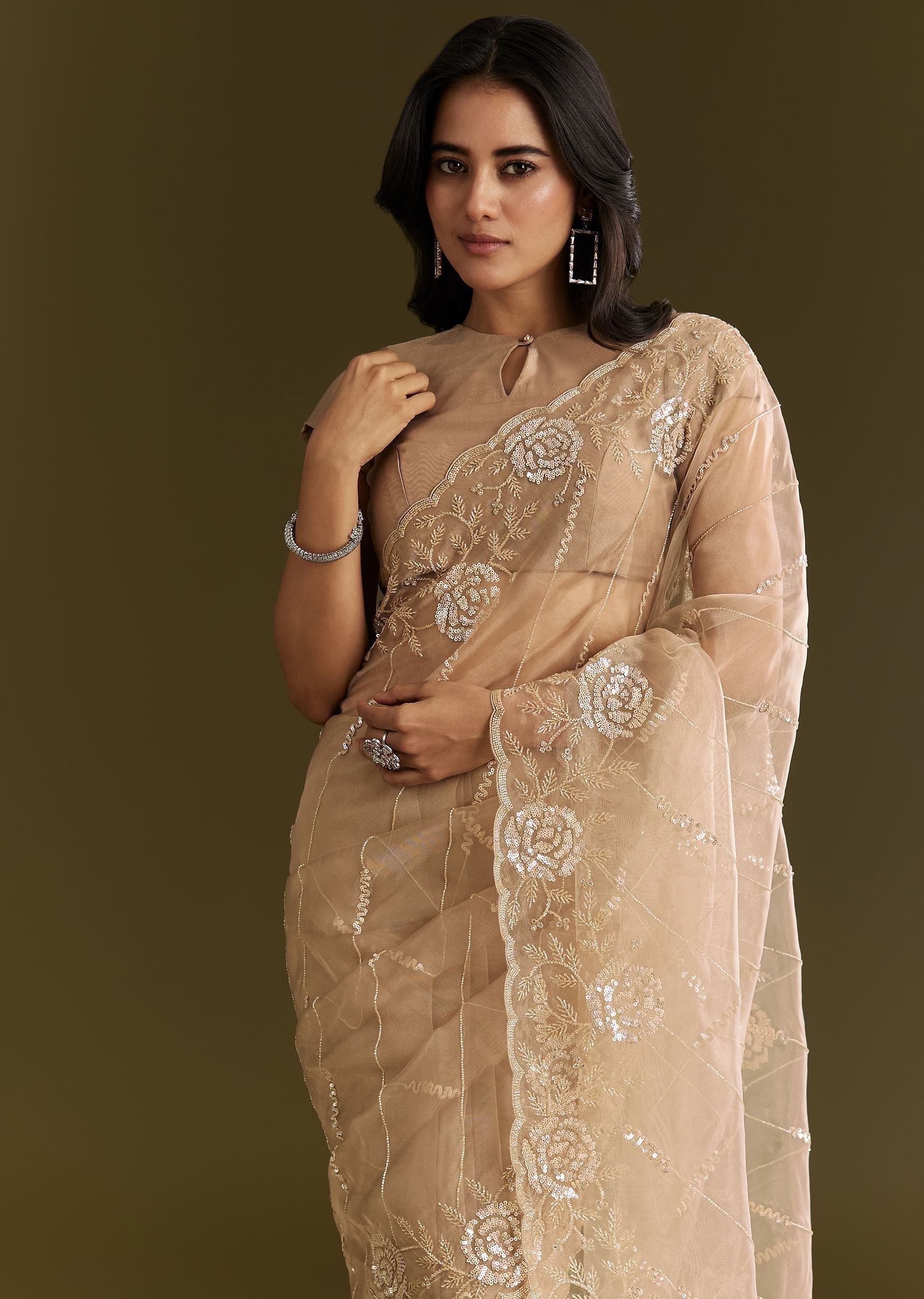 beige-tissue-saree-with-floral-embroidery-and-scallop-border-sg294580-2_e8893787-4e09-4c84-8a5e-9bc1f1b49b4d.jpg