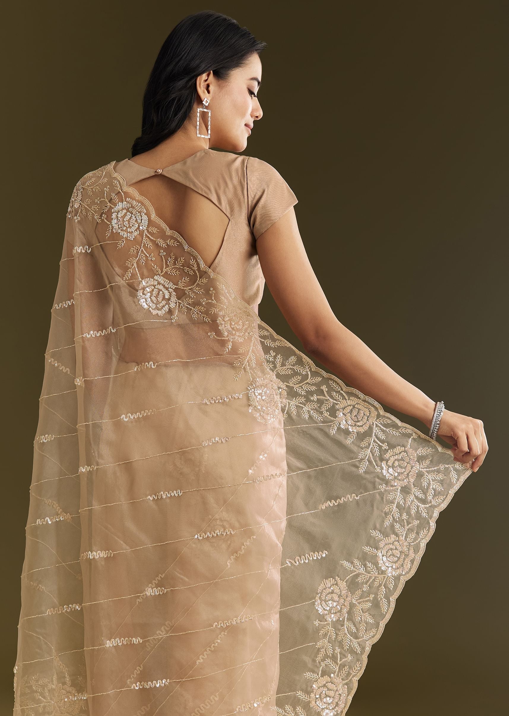 beige-tissue-saree-with-floral-embroidery-and-scallop-border-sg294580-6_2c51d09d-7236-4d9f-be71-b8d4a5686ae8.jpg