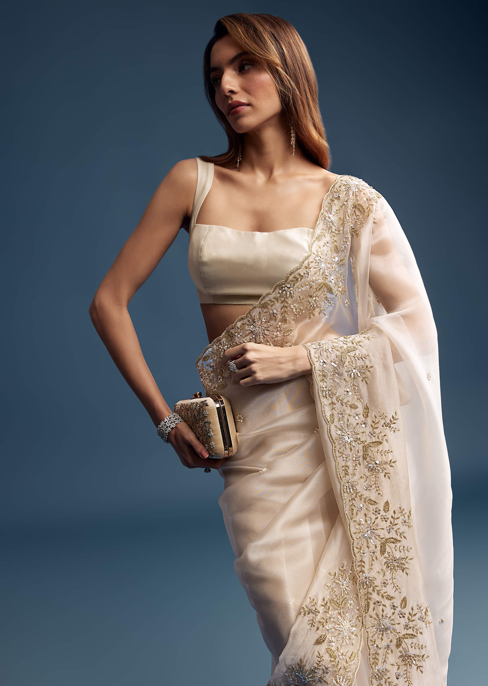 beige-tissue-saree-with-golden-floral-embroidery-sg328030-5.jpg