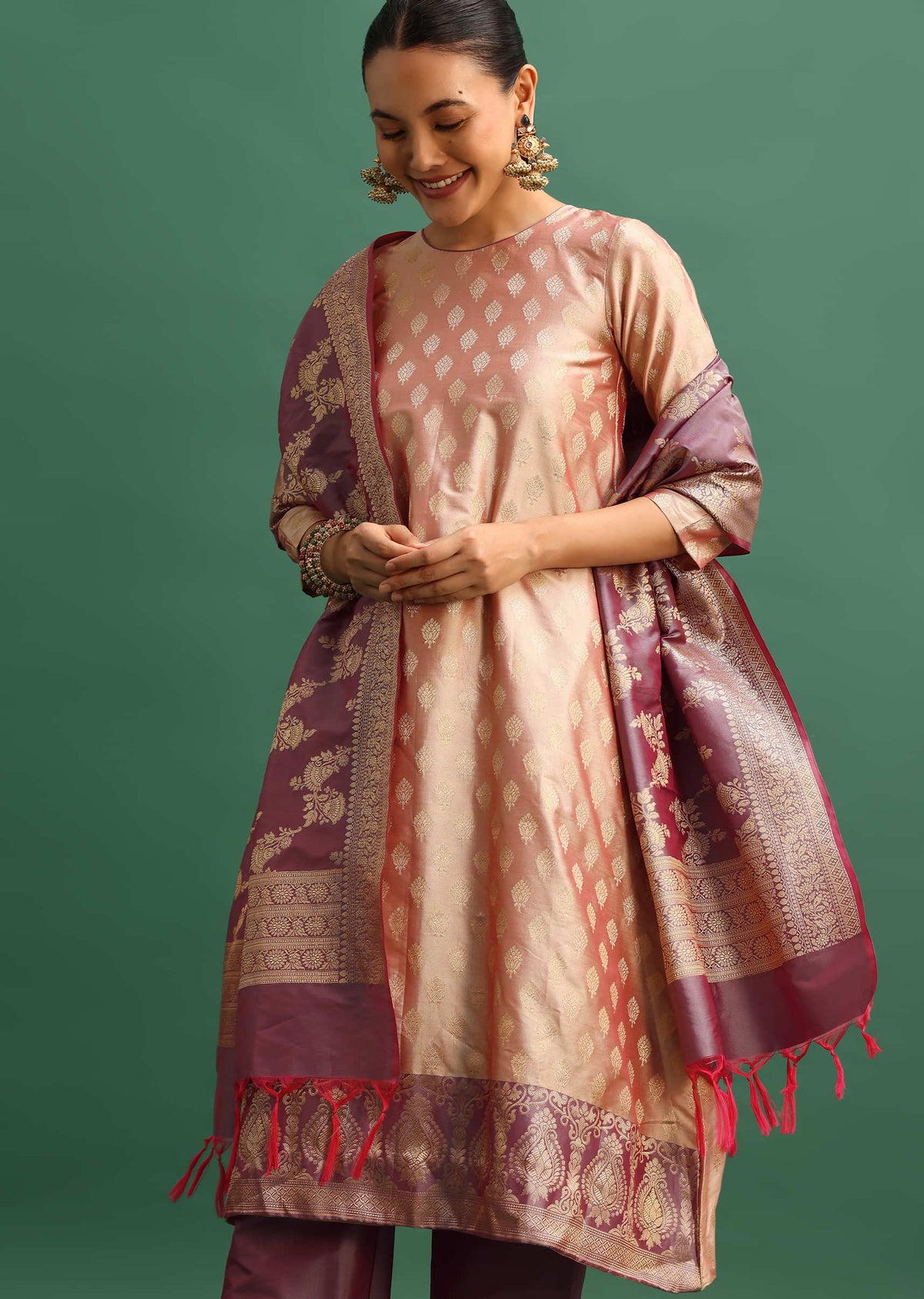 beige_and_lavender_chanderi_banarasi_woven_kurta_set_with_du-sg204758_6_fe100f7d-f2cd-46f6-b5e7-45e93f72aad2.jpg