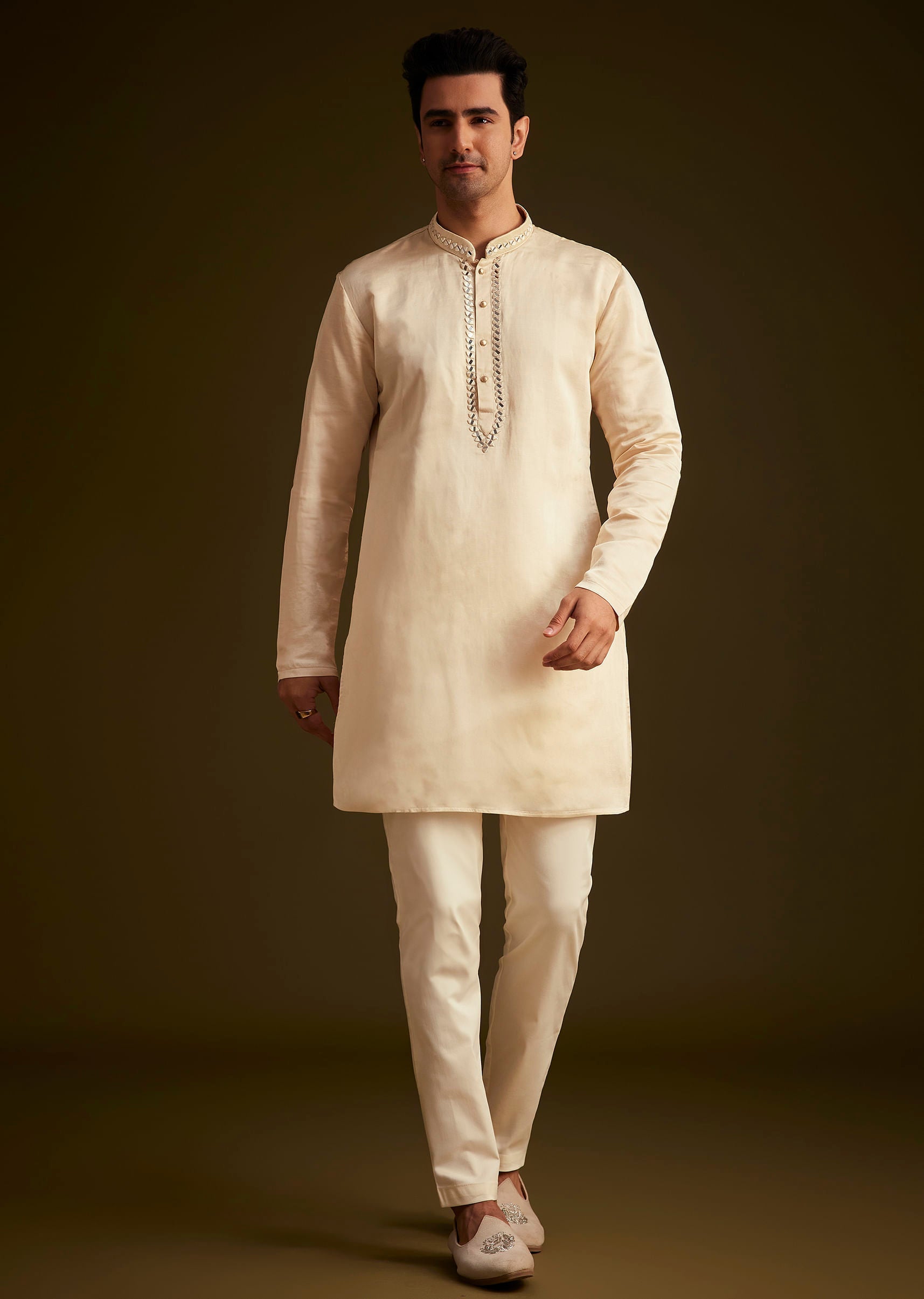 beige_hand_embroidered_sherwani_set-sg251127_9_307d0f0b-7774-4bc7-b710-2618740555b6.jpg