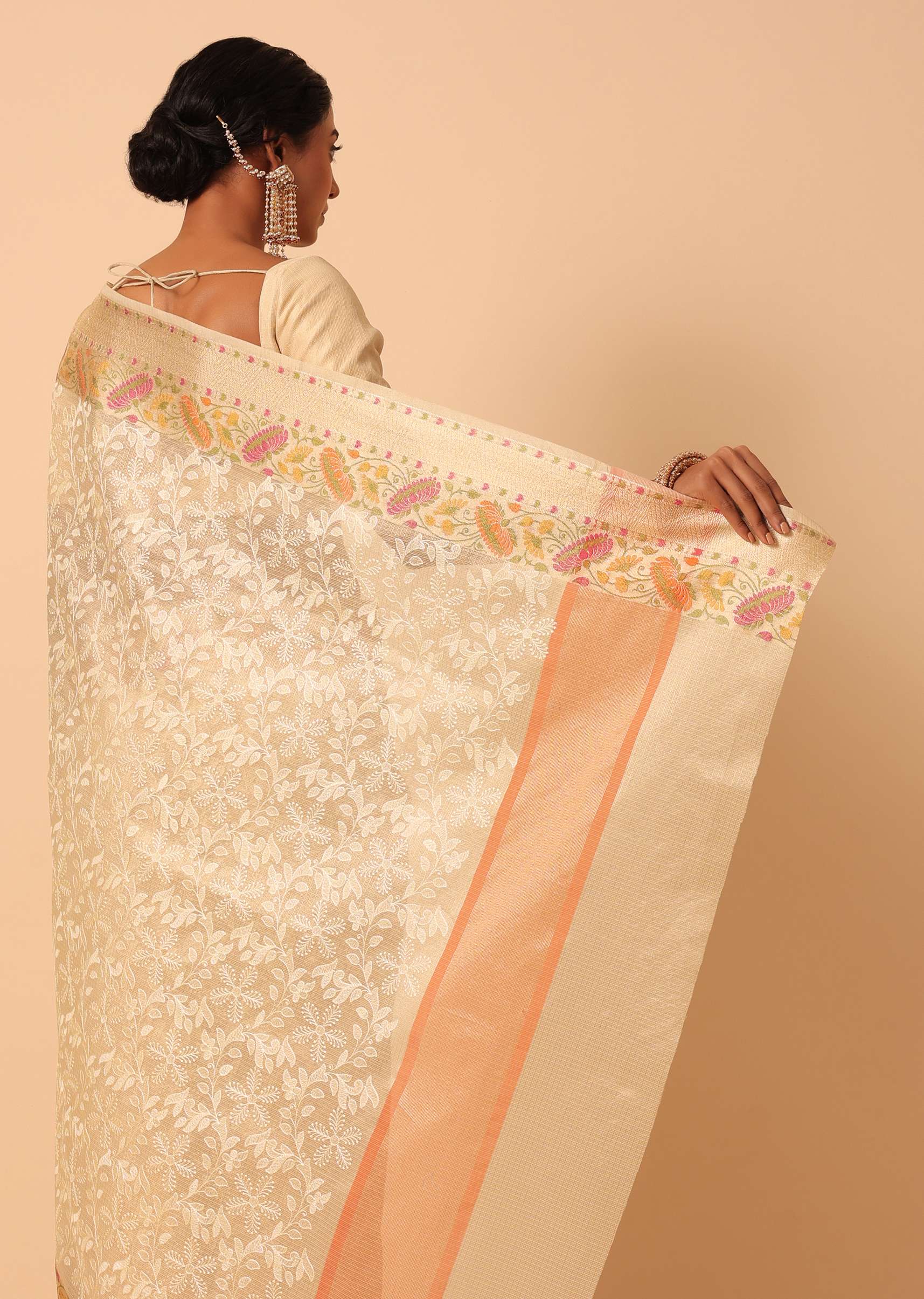 beige_saree_in_kora_silk_with_floral-sg189892_3_bc056546-f77e-4f0d-aea8-024c38ac9d61.jpg