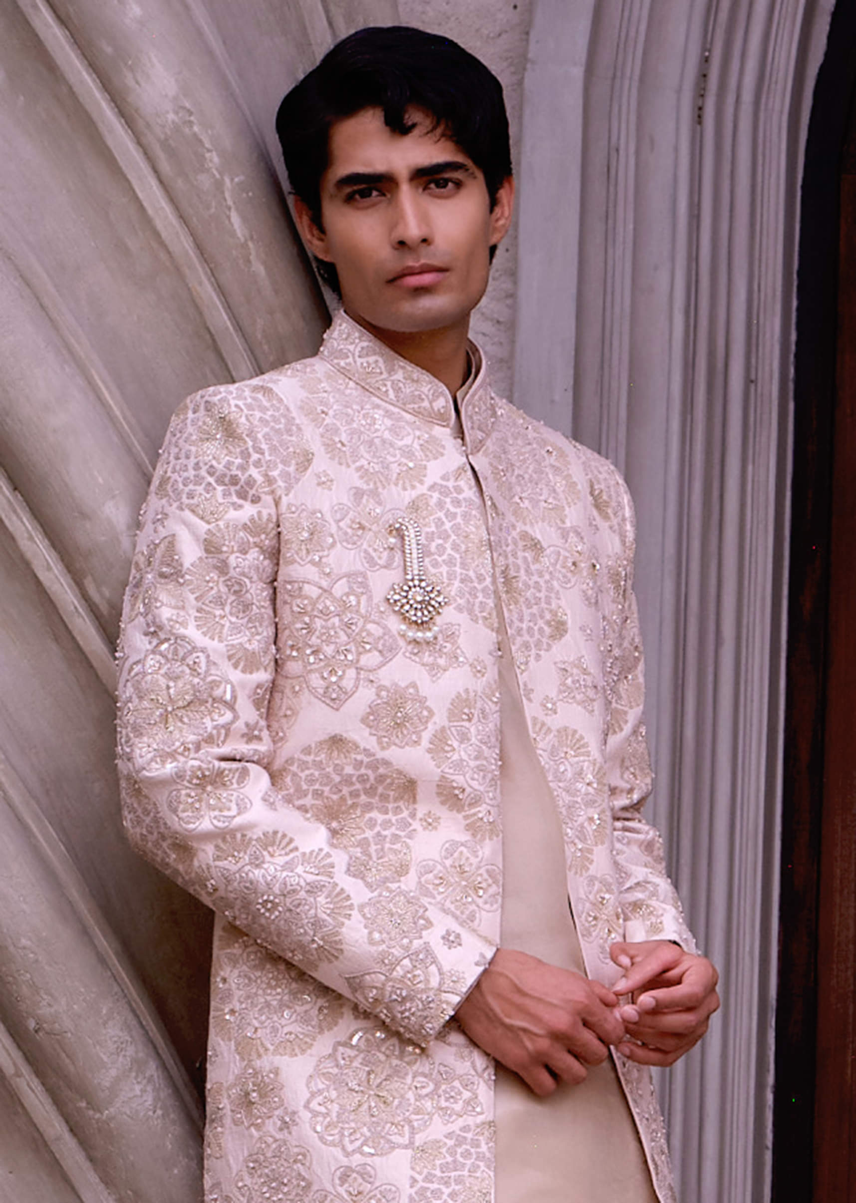 beige_silk_sherwani_for_groom_with_heavy_hand-sg357623-1_2.jpg