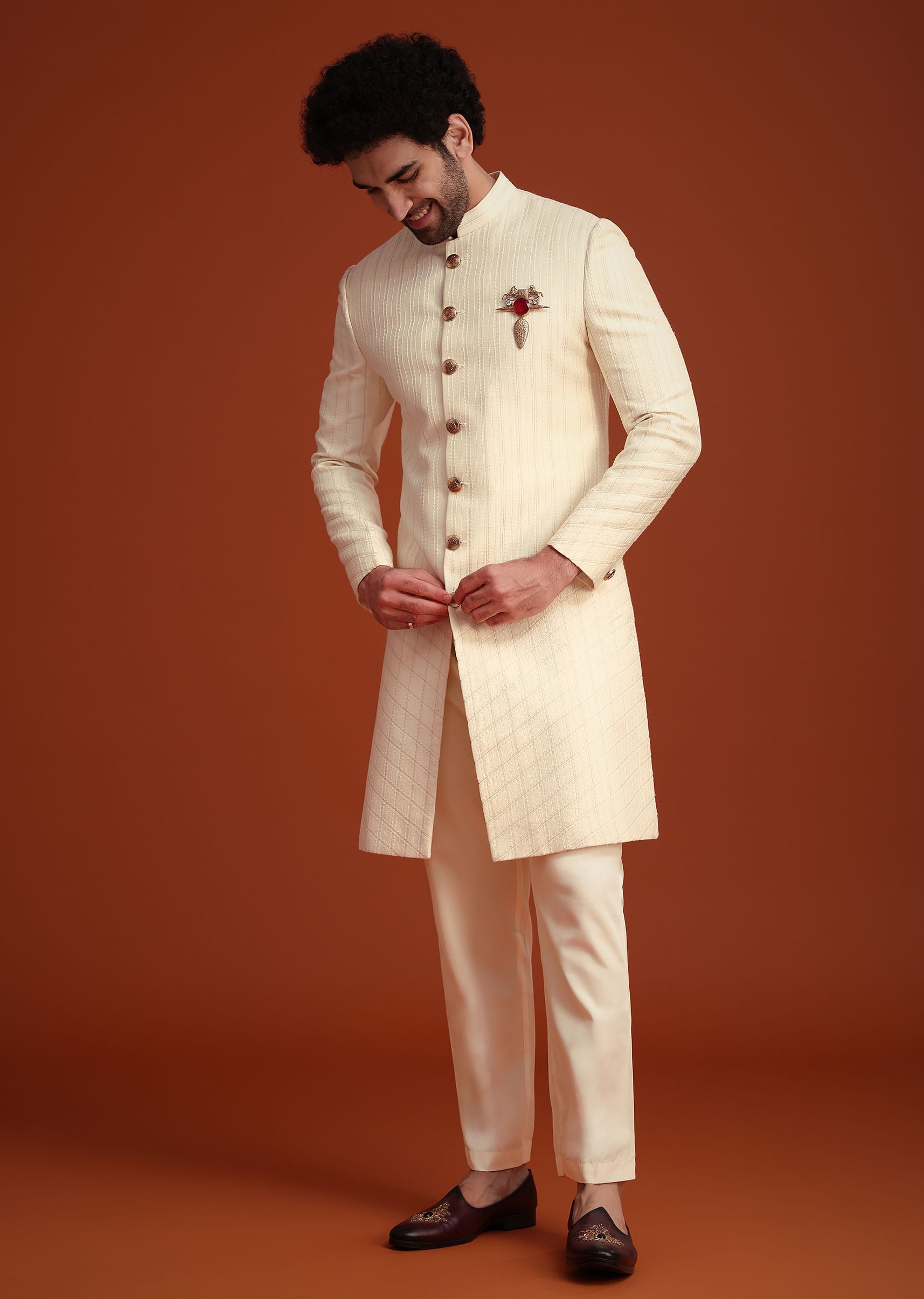 beige_silk_threadwork_sherwani_with_dhagai_work-sg258970_6_f9517110-0963-4b82-bb1c-d9d7f404982b.jpg