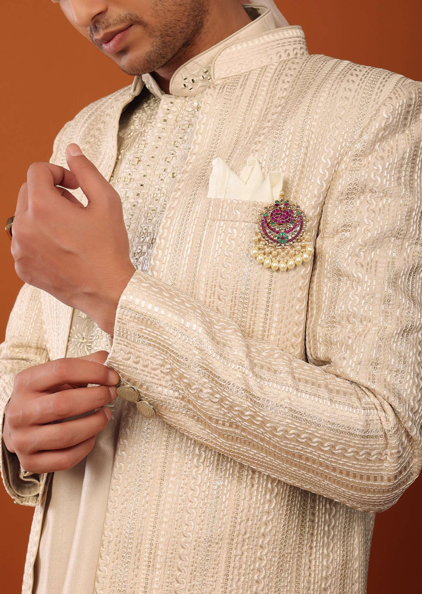 beige_white_sherwani_set_in_rawsilk_with_mirror-sg106870_4_3c893e3c-9e19-4a7b-b904-745eea215fc4.jpg