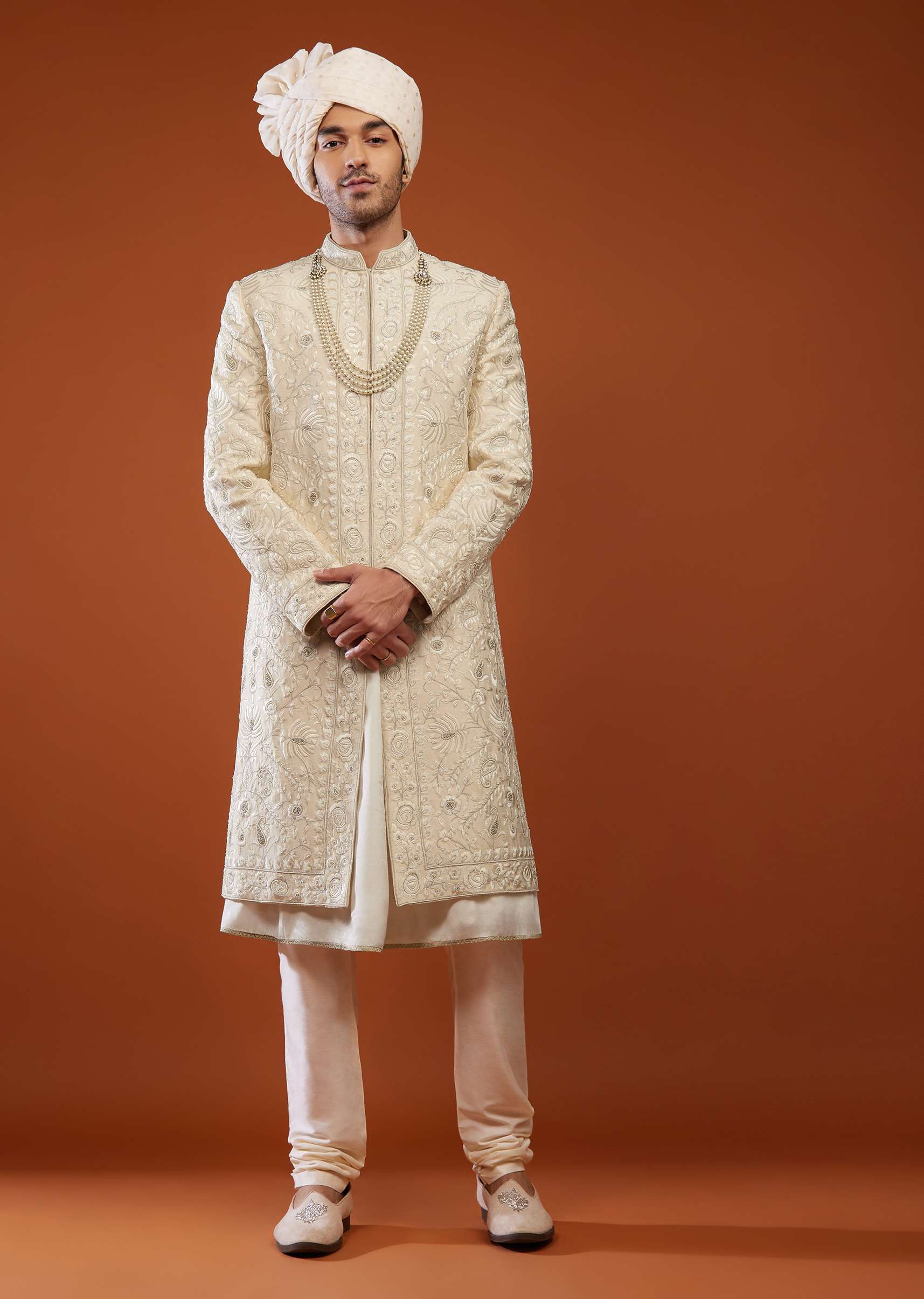 birch_white_embroidered_sherwani_set-sg128995_4_71843736-8082-4625-a088-0832d12a9adf.jpg