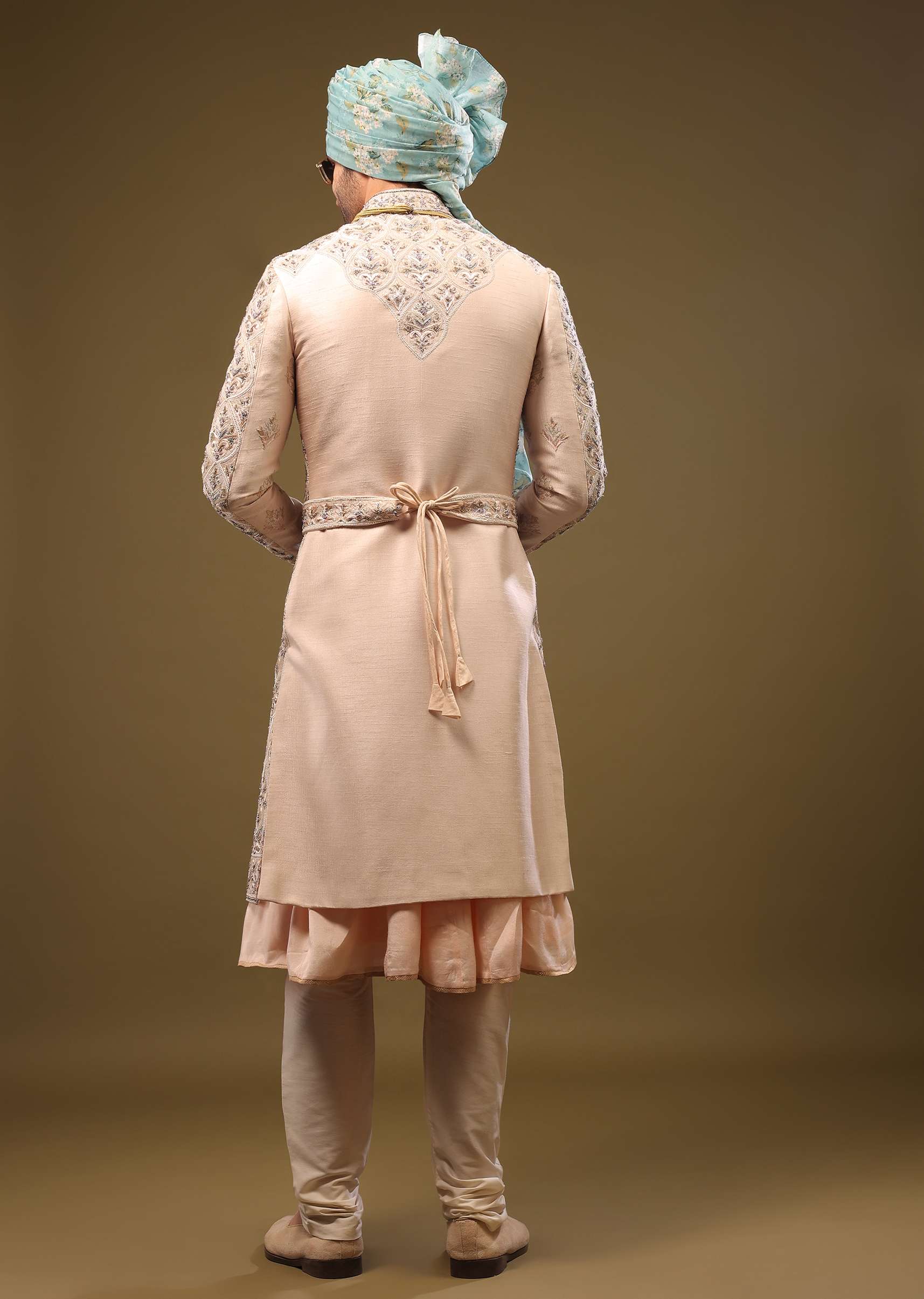 birch_white_embroidered_silk_sherwani-sg142622_7_c8a32a57-eaf9-41e4-ba34-7d0f2cf32e04.jpg