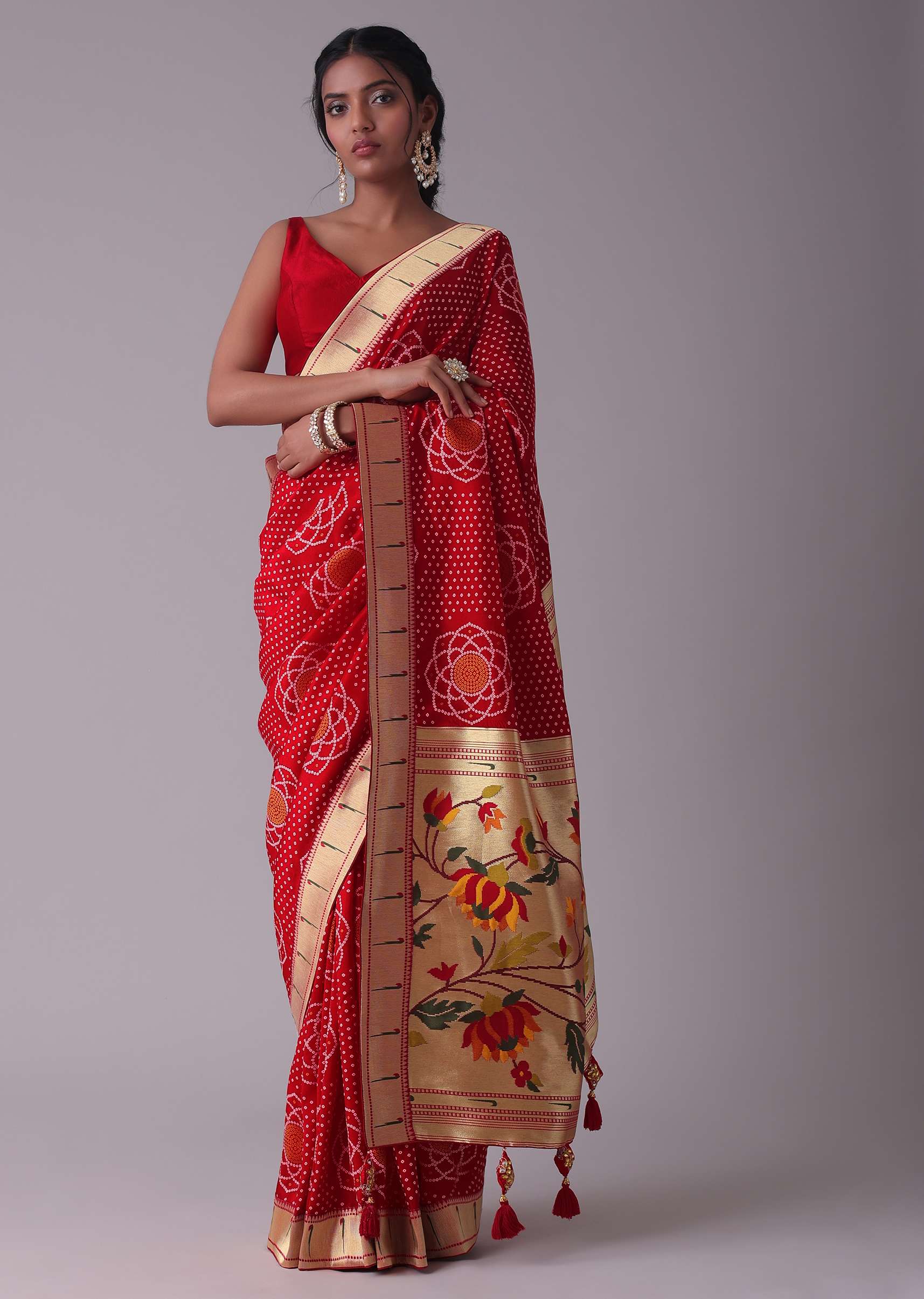 bittersweet_red_silk_bandhani_saree-sg104664_3_cb244fc9-b40a-41d0-a96f-fcab11ff7d00.jpg