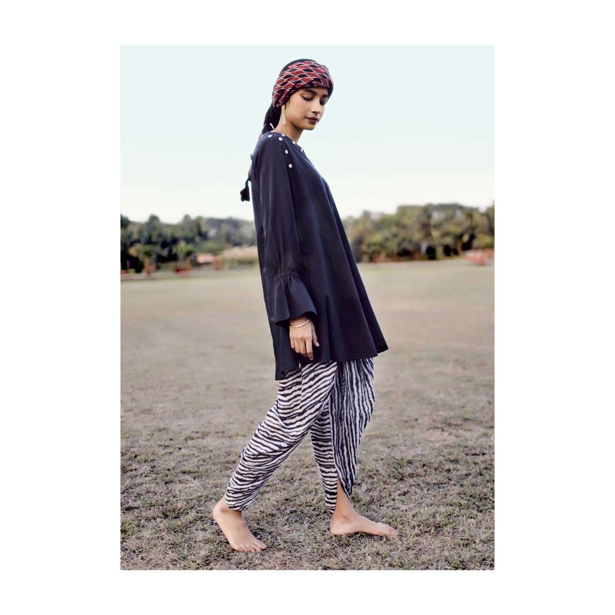 black-and-white-dhoti-suit-in-cotton-with-printed-zebra-stripes-and-long-sleeves-with-bell-cuffs-online-kalki-fashion-m023bk08y-sg39382_2_5c3bcea7-c3a5-4e70-b31f-b4f26837a8b2.jpg