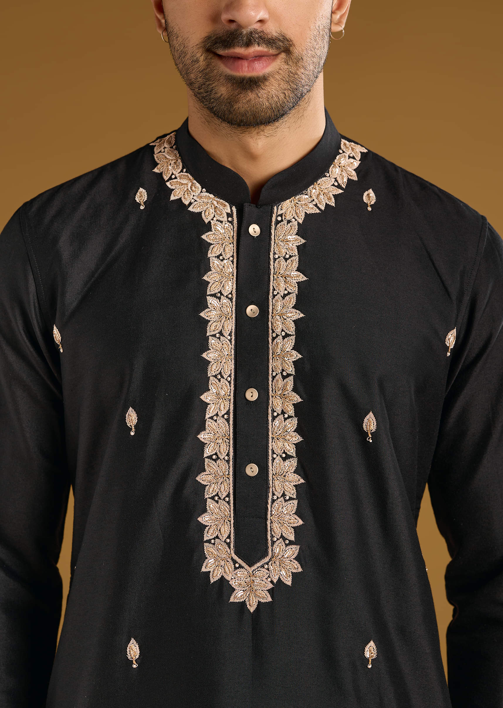 black-banarasi-silk-kurta-set-for-men-with-aari-and-zardosi-work-sg350985-2.jpg