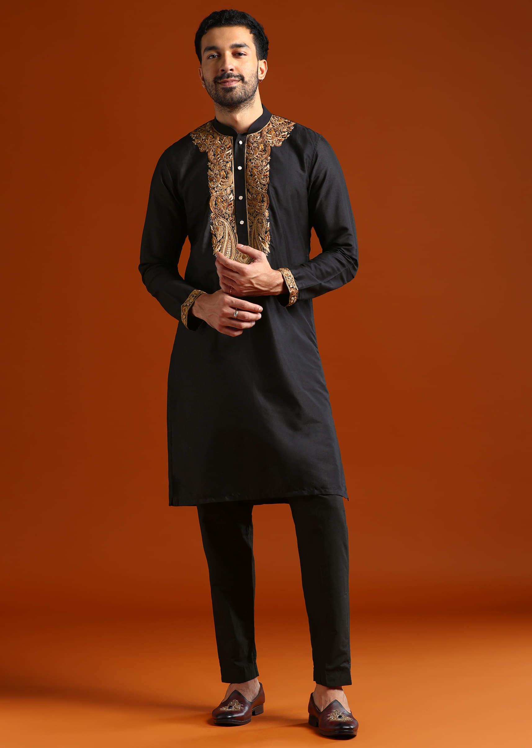 black-banarasi-silk-kurta-set-for-men-with-heavy-hand-embroidery-sg326088-3.jpg