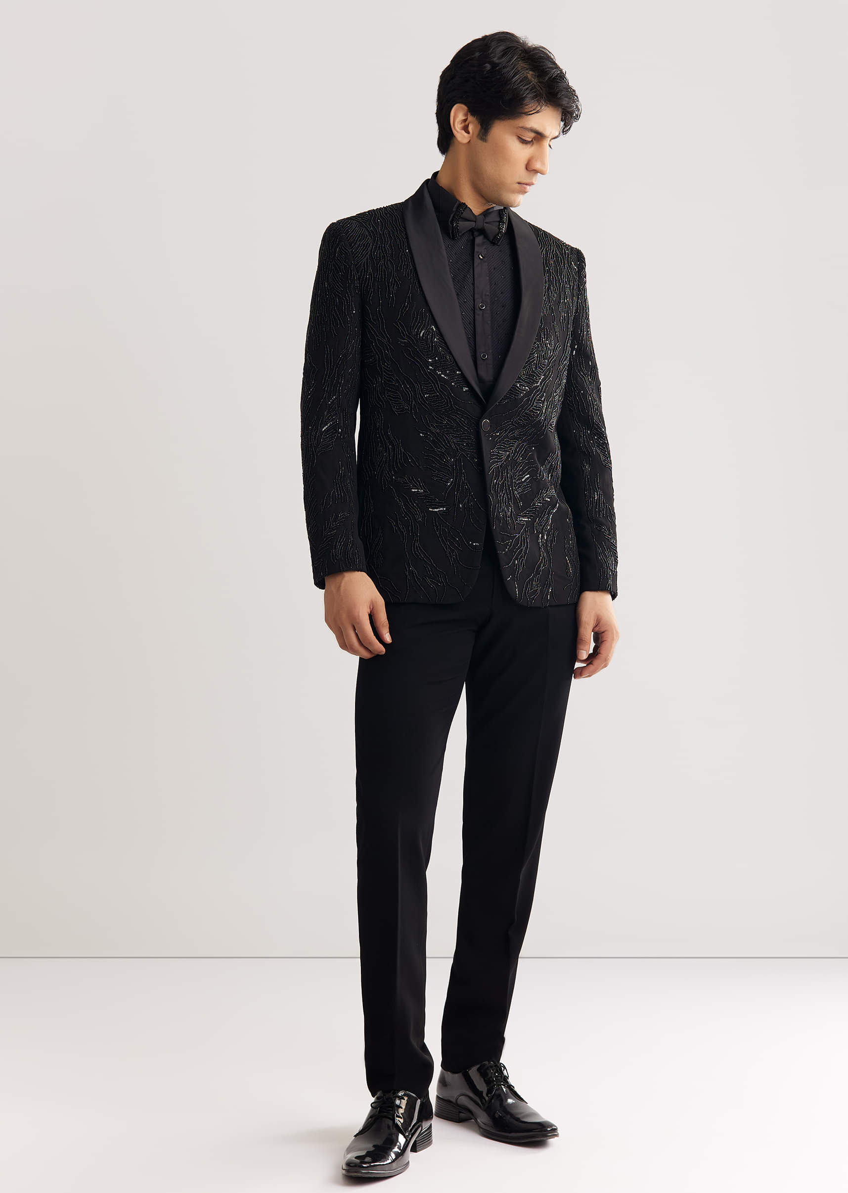 black-beads-and-sequin-embroidered-tuxedo-suit-sg252583-2_1_f10f691d-2e08-40a8-b7c9-85a281738123.jpg