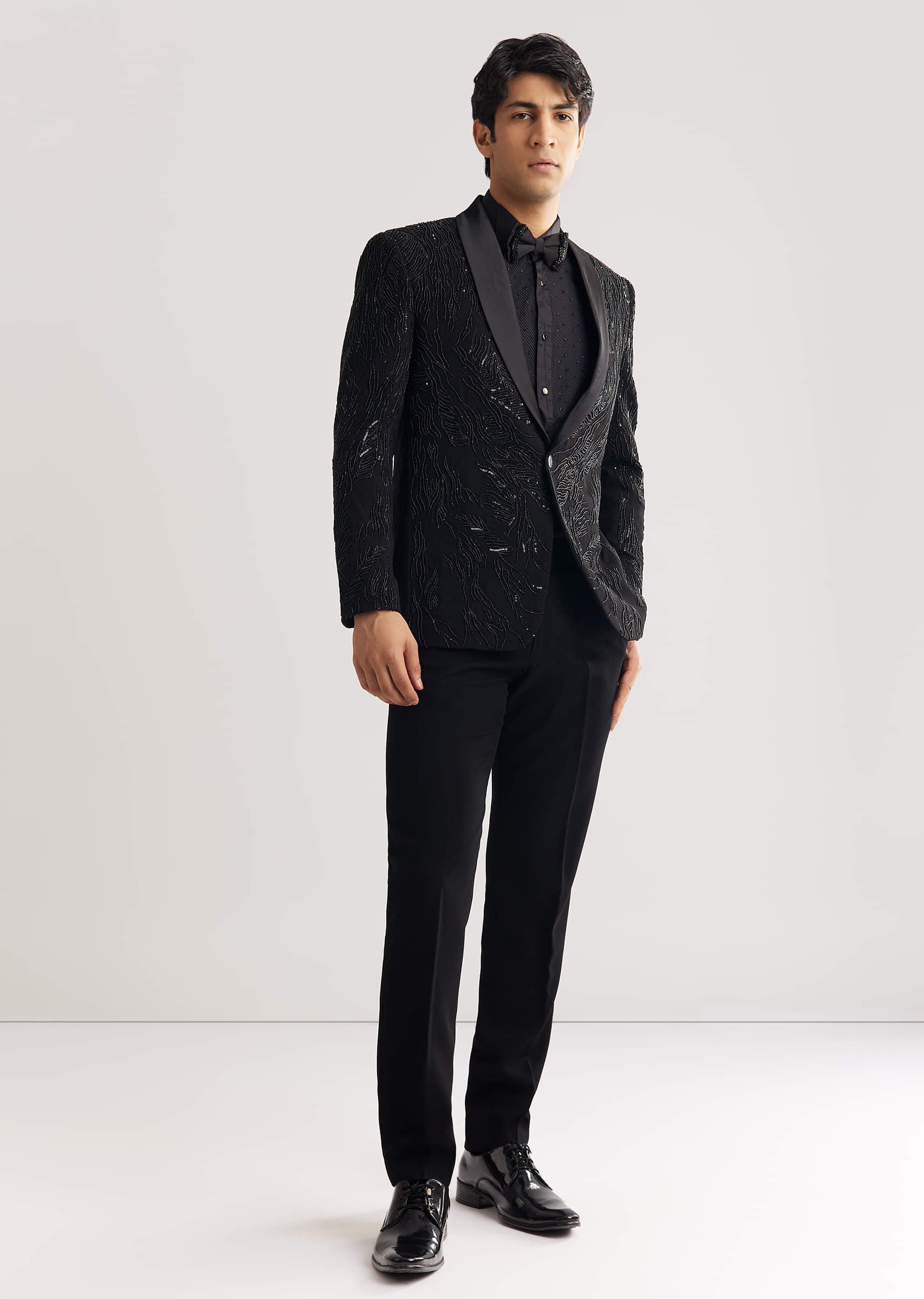 black-beads-and-sequin-embroidered-tuxedo-suit-sg252583-4_1_a51d283c-d34d-4aef-a539-750f5bd0d0cb.jpg