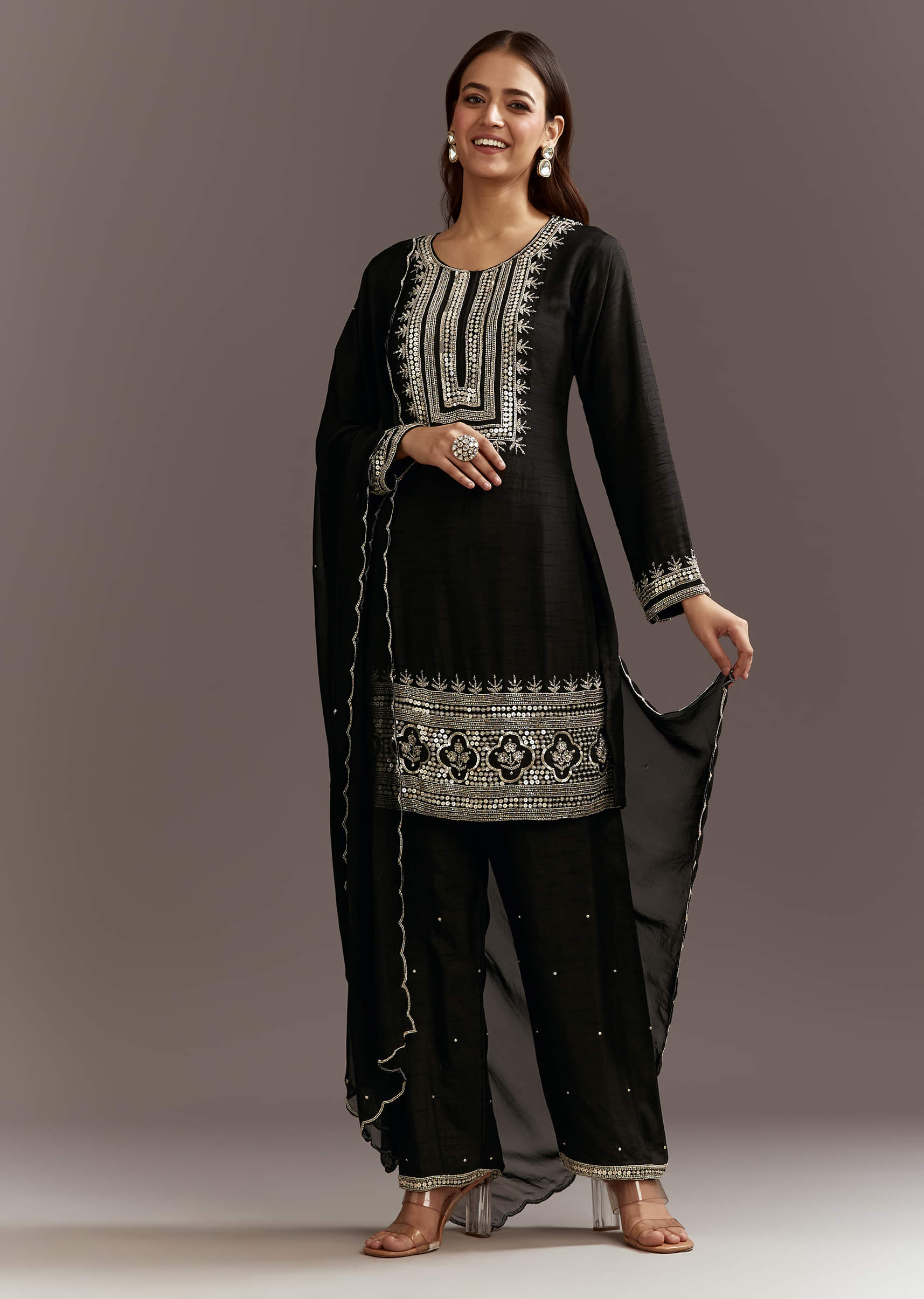 black-beads-and-sequins-work-kurta-set-with-organza-dupatta-sg310004-1_cea11646-ee26-42f7-b841-c10efea4c056.jpg
