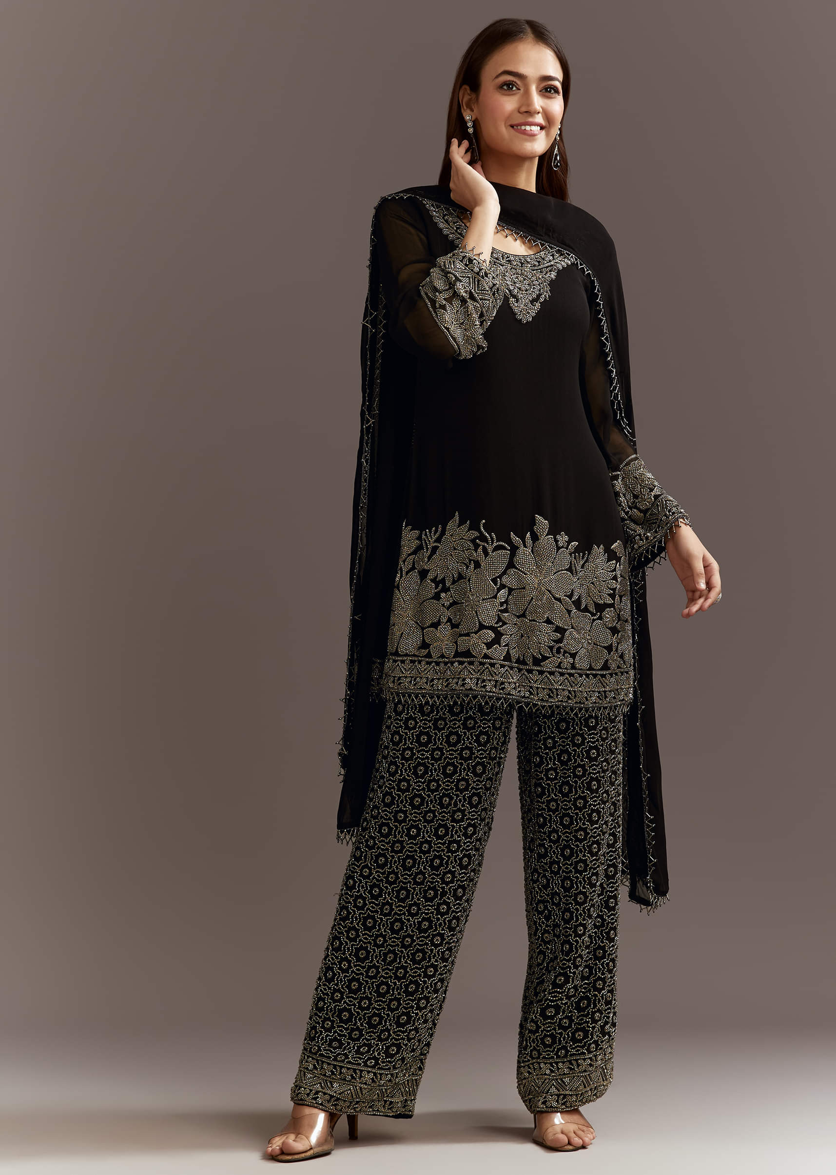 black-beads-work-kurta-dupatta-set-with-fully-beaded-pant-sg313902-1_e1638f30-51a5-4d2f-9923-cde7514c15af.jpg