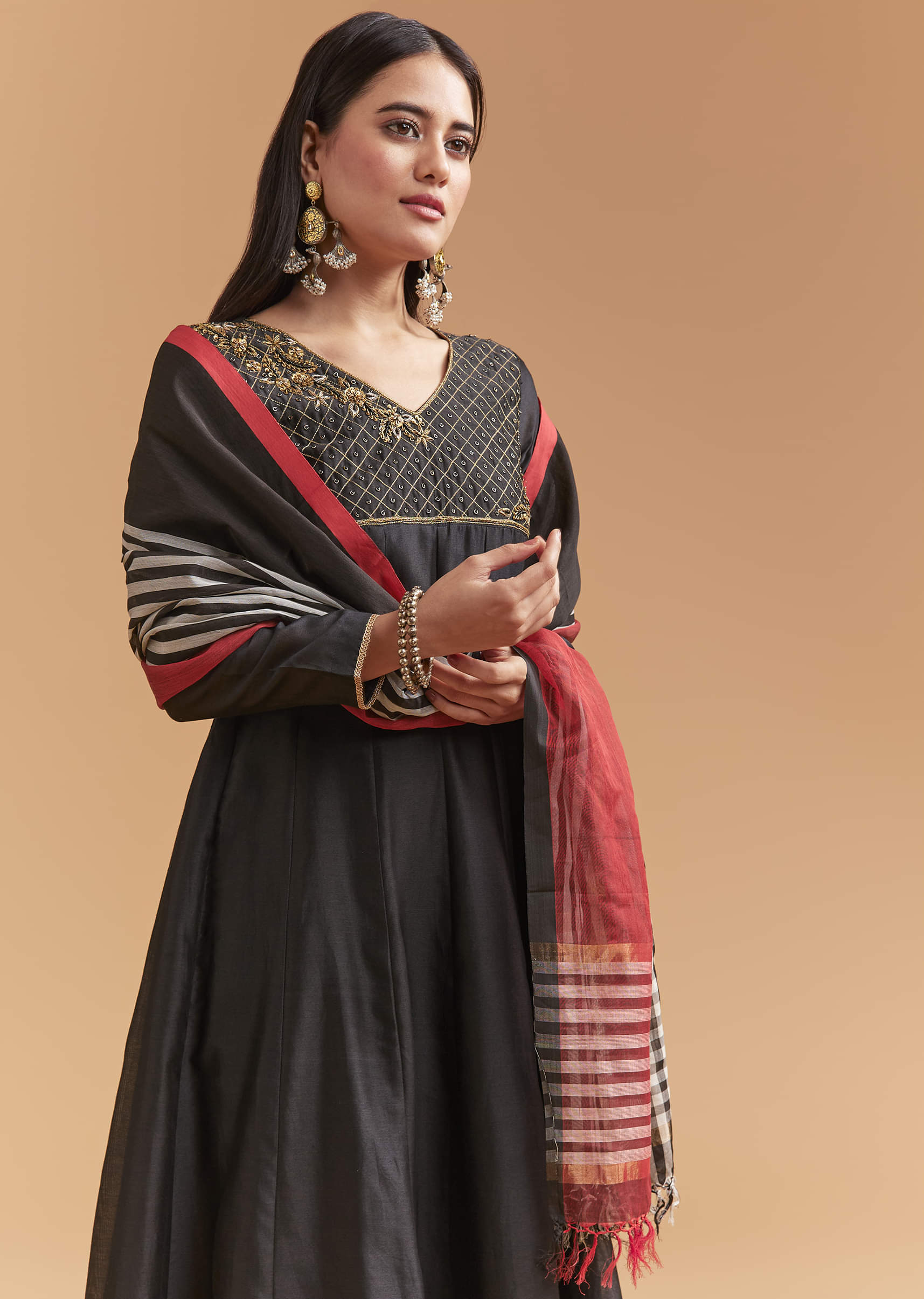 black-chanderi-anarkali-suit-with-zari-and-sequins-embroidery-sg346995-4.jpg