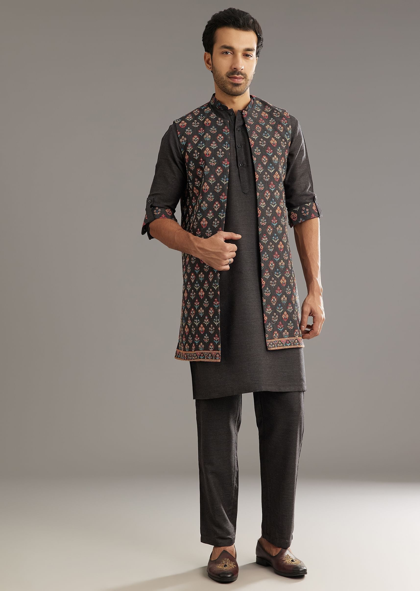 black-cotton-silk-kurta-set-with-symmetric-floral-threadwork-sg246792-2_7debaa59-3736-43fe-9f24-c5b43cbbd0a5.jpg