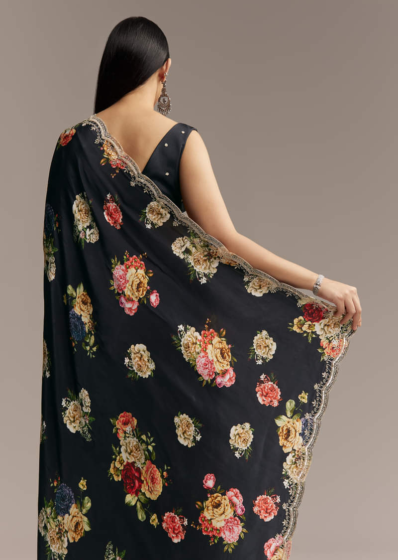black-crepe-saree-with-floral-digital-print-and-sequin-border-sg328004-4.jpg