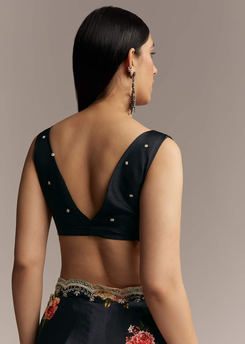 black-crepe-saree-with-floral-digital-print-and-sequin-border-sg328004-8.jpg