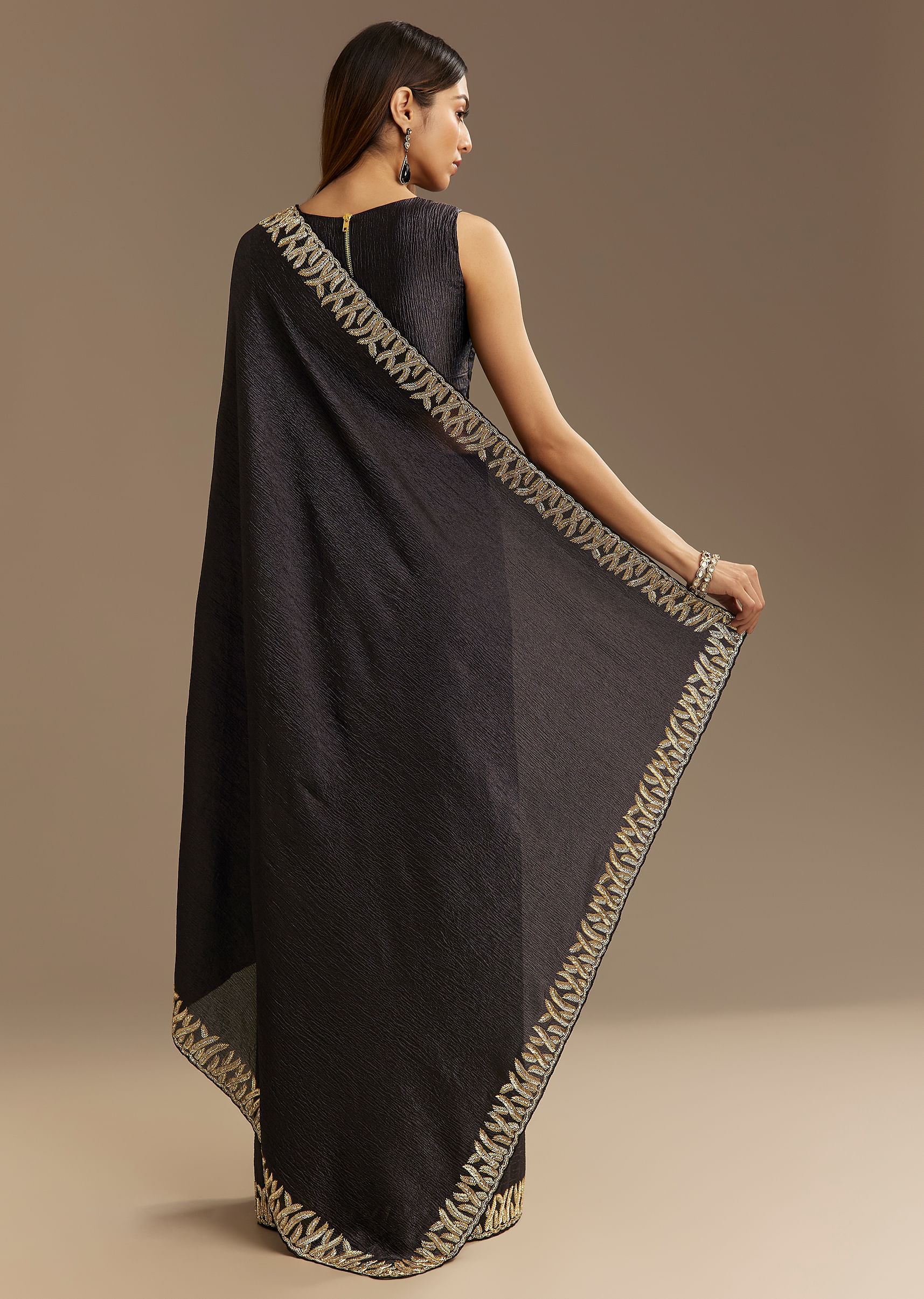 black-crushed-tissue-saree-with-scallop-border-and-stone-embroidery-sg294662-5_0fe3285a-78a8-49a2-bdfc-31c37c78564a.jpg