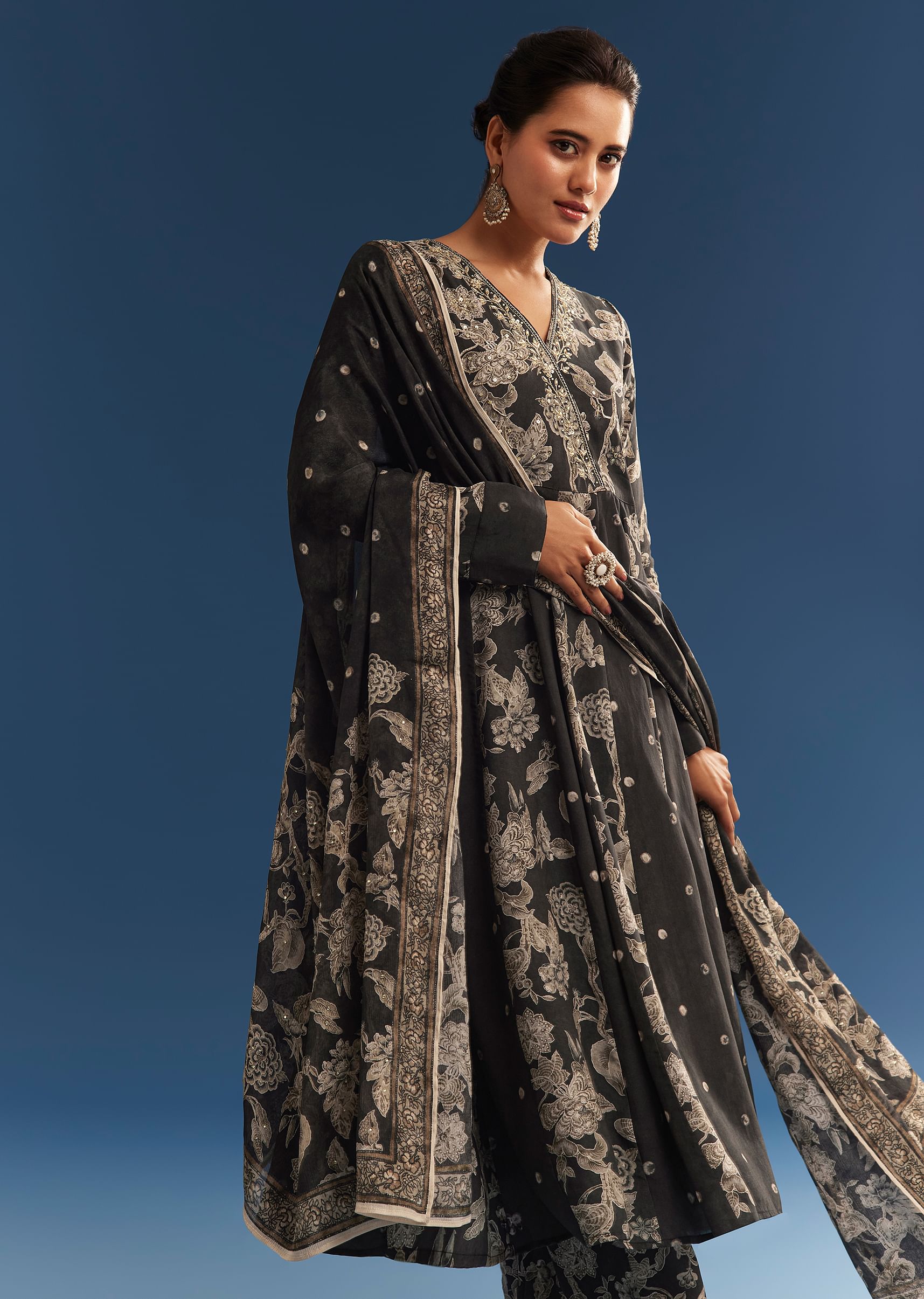 black-floral-printed-crepe-anarkali-set-with-embroidered-neckline-sg305429-4_025add88-c89f-483c-baa4-944c702527d2.jpg