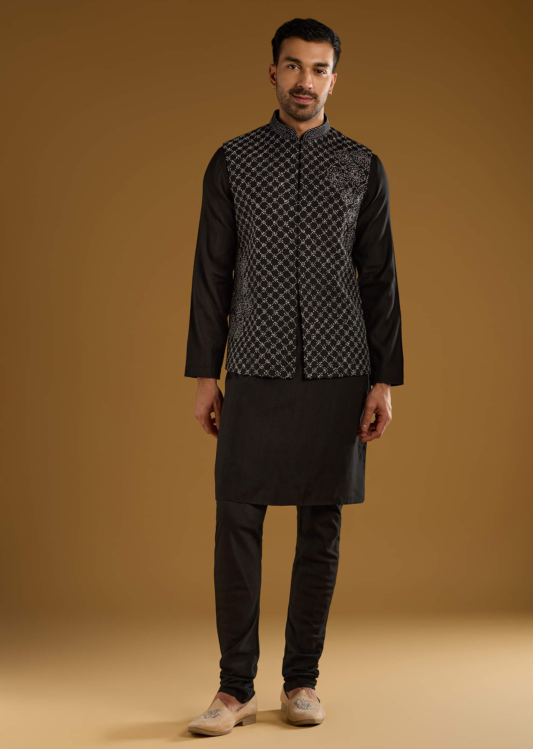 black-kurta-jacket-set-for-men-with-thread-work-sg329047-1.jpg