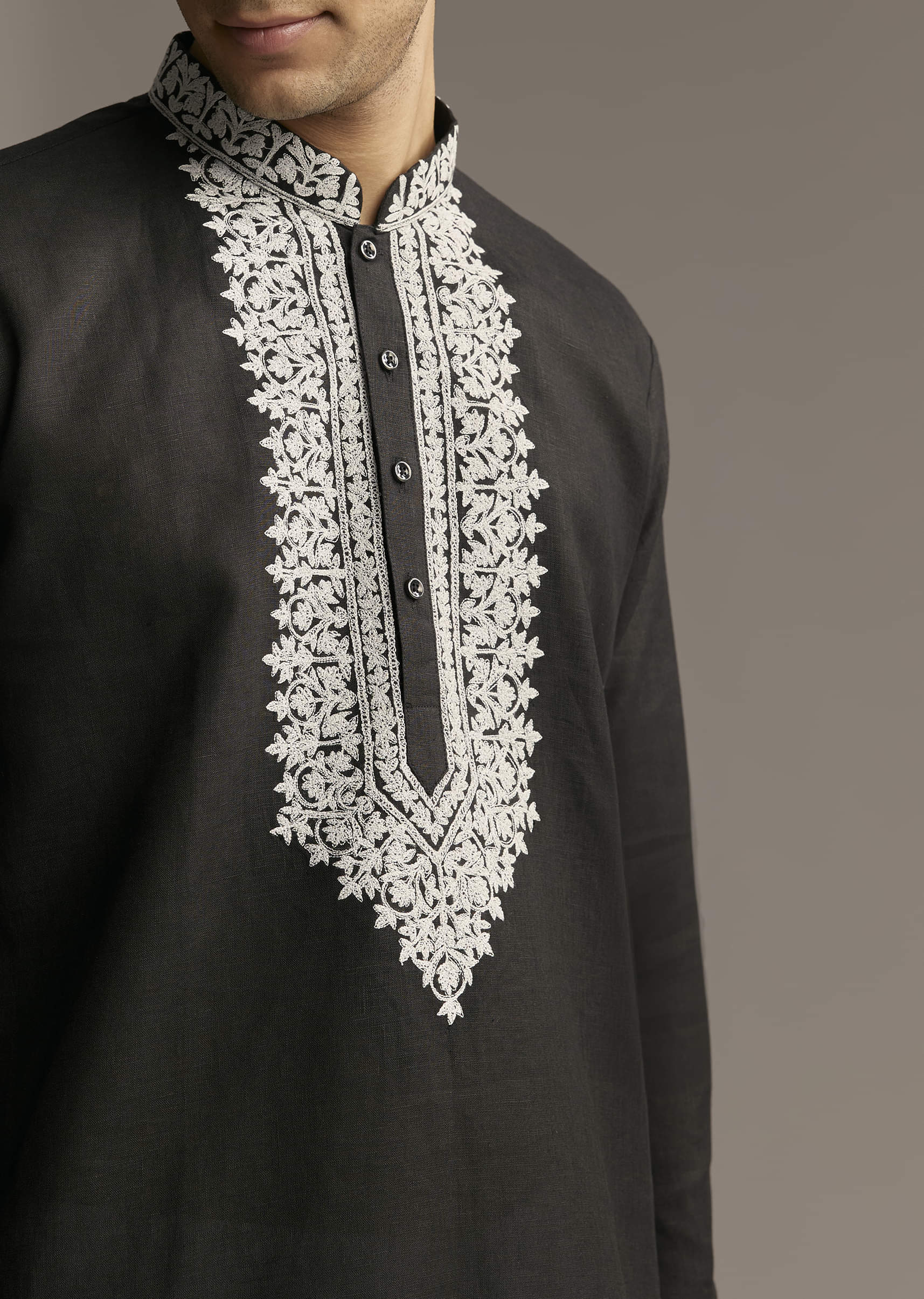 black-linen-kurta-set-for-men-with-thread-and-resham-work-sg321684-2.jpg