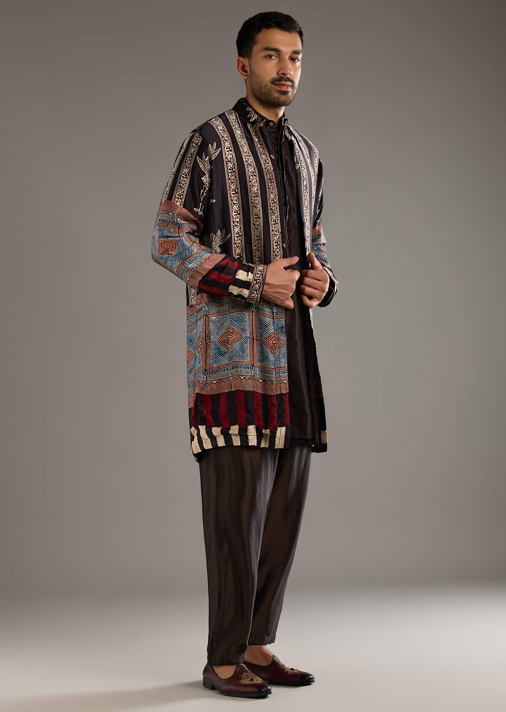 black-modal-linen-kurta-jacket-set-for-men-with-hand-block-ajrakh-print-sg359350-3.jpg