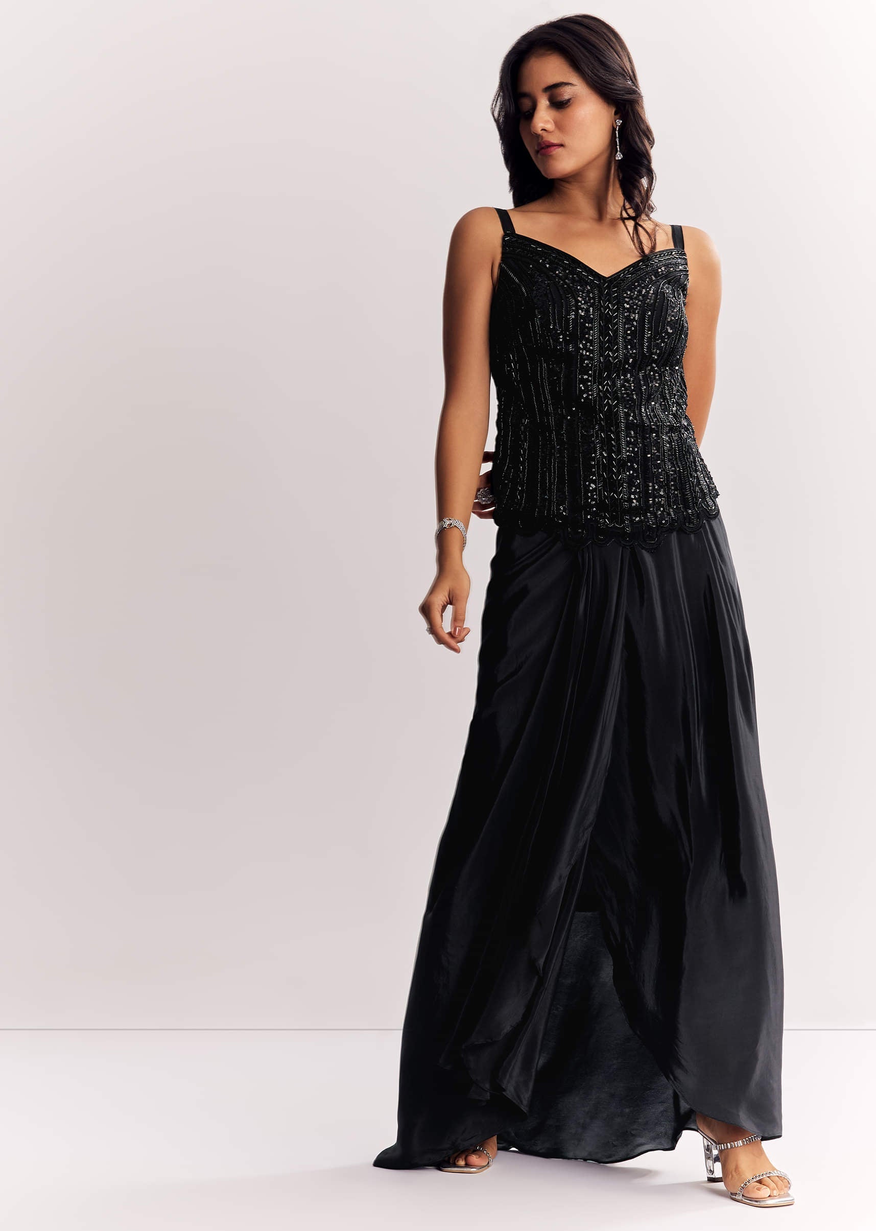 black-organza-cape-suit-with-sequins-and-cutdana-embroidered-top-sg324290-6_6f63622c-a0af-48b3-adbb-d683130ce743.jpg