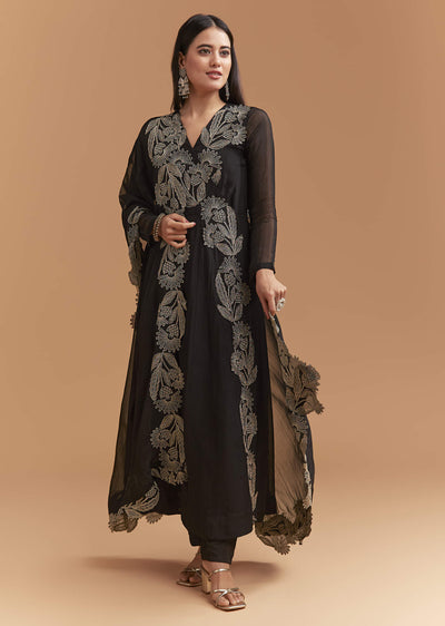 black-organza-kurta-set-with-intricate-zari-embroidery-sg346988-1.jpg