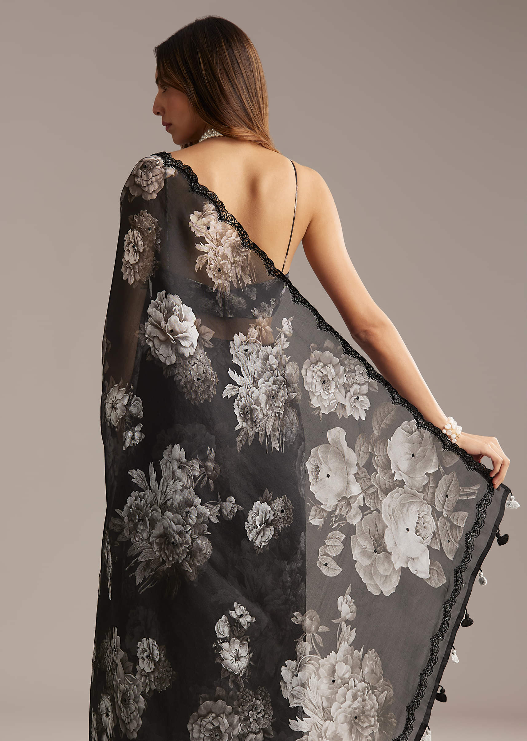 black-organza-saree-with-floral-print-and-sequin-embroidery-sg337705-6.jpg