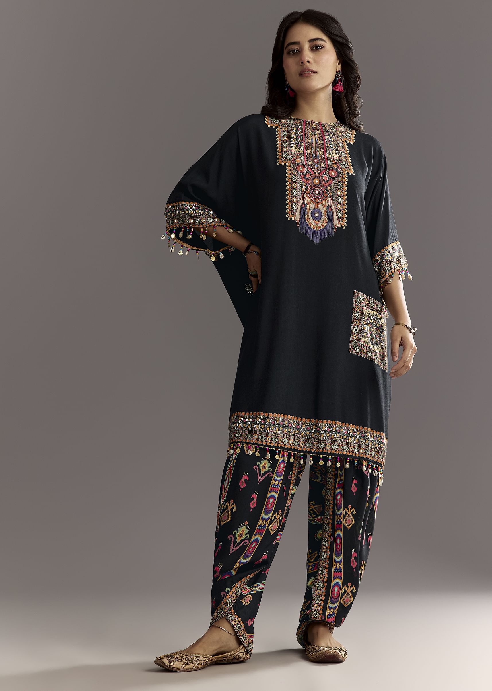 black-printed-muslin-kurta-dhoti-set-sg311067-3_1ccc2a94-7139-4aa8-ad2b-6d679a17e8bd.jpg