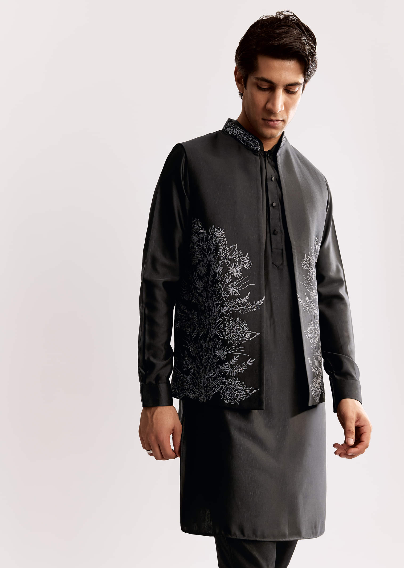 black-rayon-kurta-jacket-set-with-embroidery-sg259231-1_f1a799be-0185-4507-9730-9b0b093b79bf.jpg