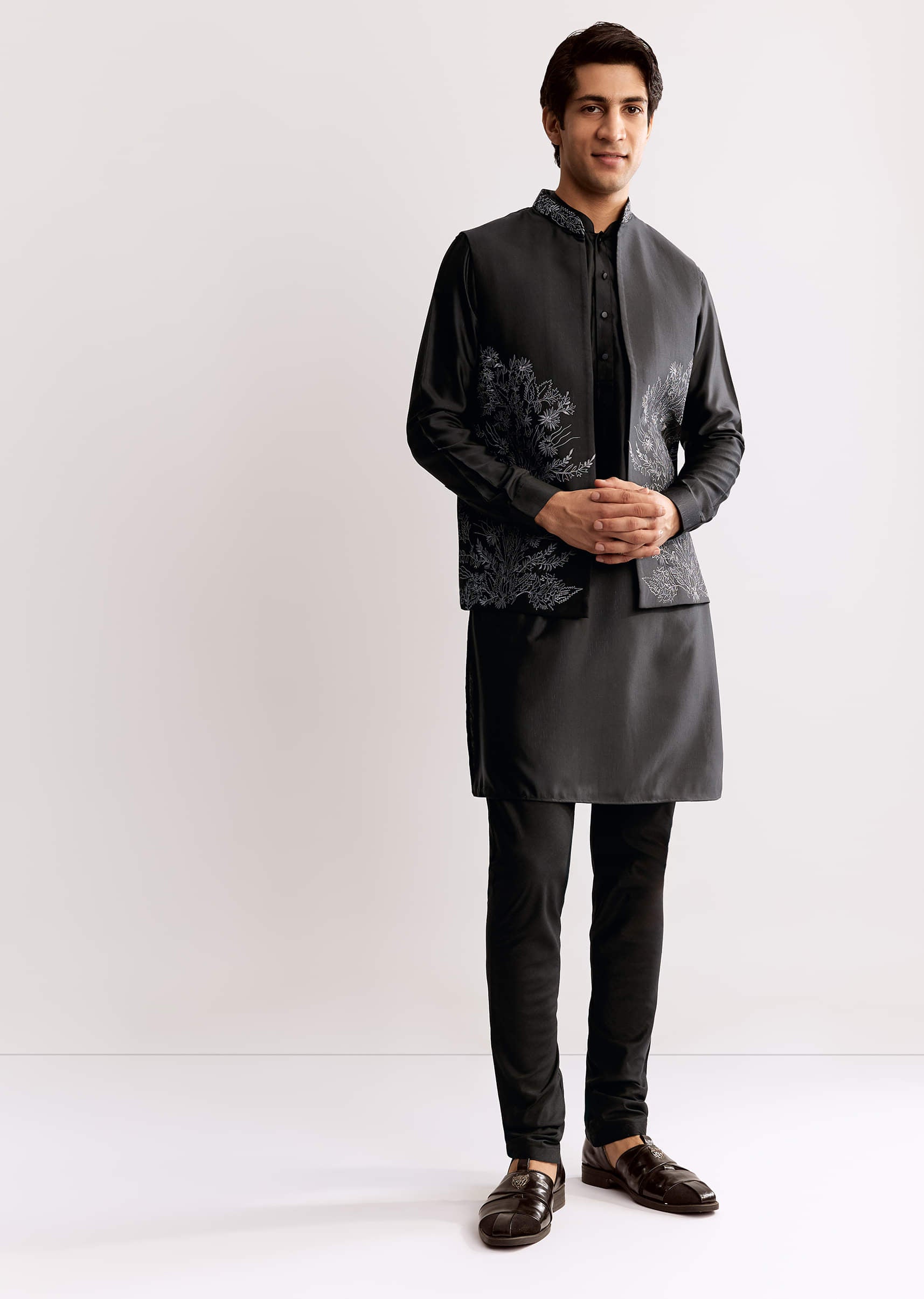 black-rayon-kurta-jacket-set-with-embroidery-sg259231-4_b9c5da59-4e05-4861-b8e9-2d6017a2ab7f.jpg